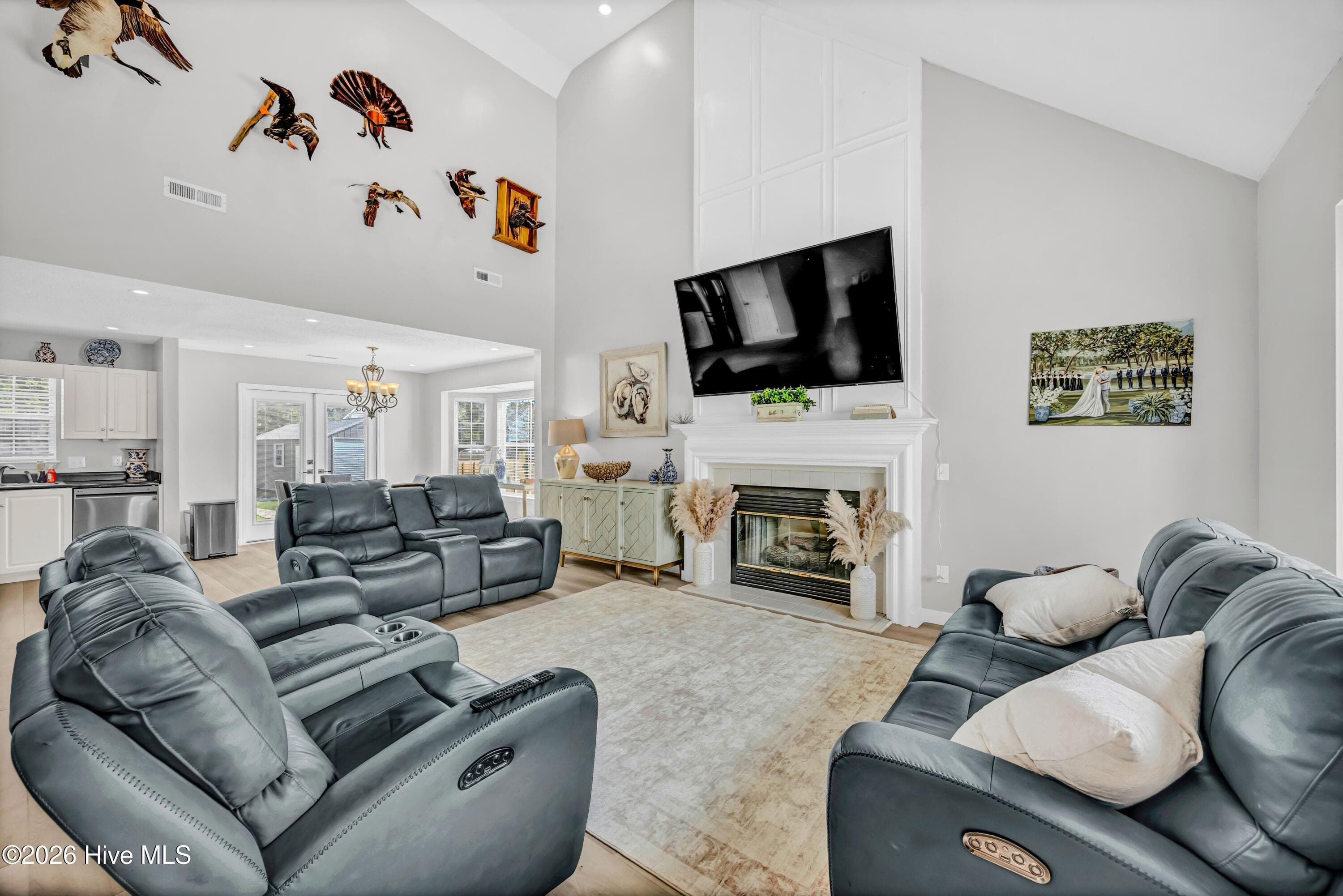 Single Family Residence at 507 Commons Way, Wilmington, NC 28409, photo 7 of 51