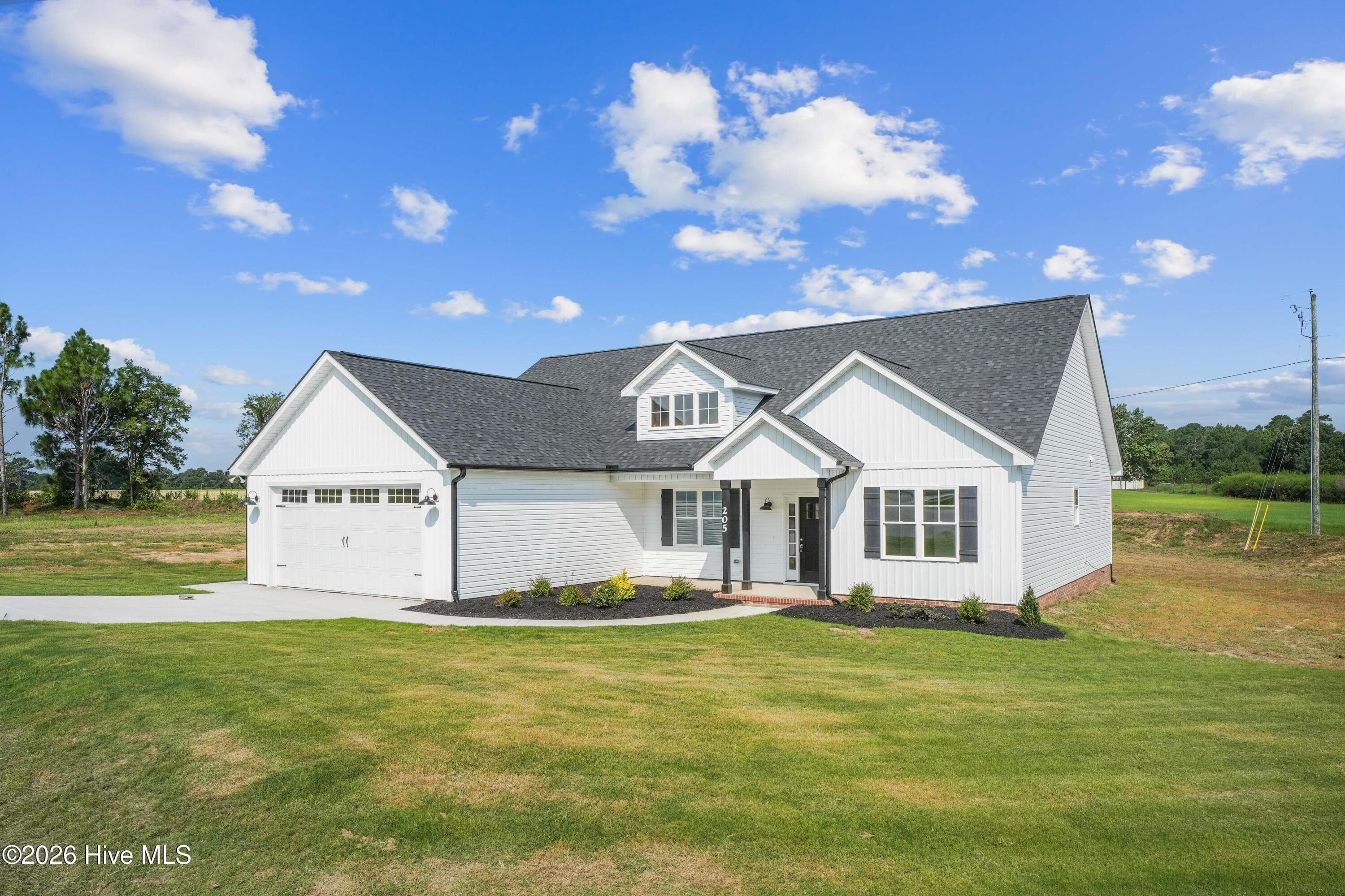 Single Family Residence at 205 N Rabbit Run Drive, Smithfield, NC 27577, photo 39 of 127
