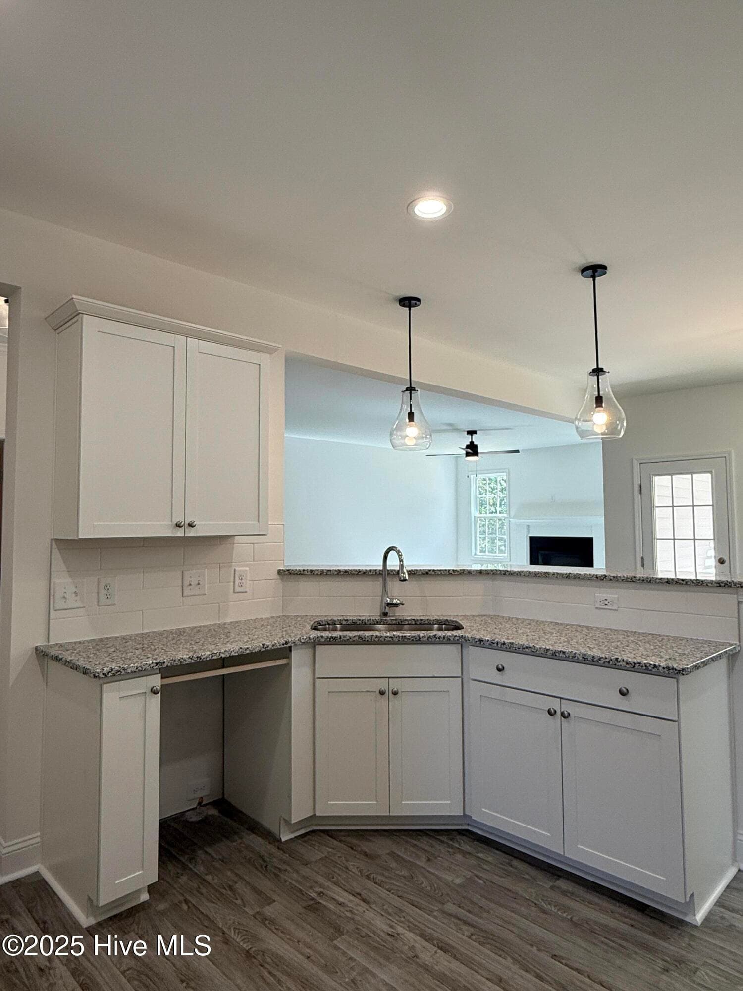 Single Family Residence at 88 Pikewood Court, Lillington, NC 27546, photo 13 of 51