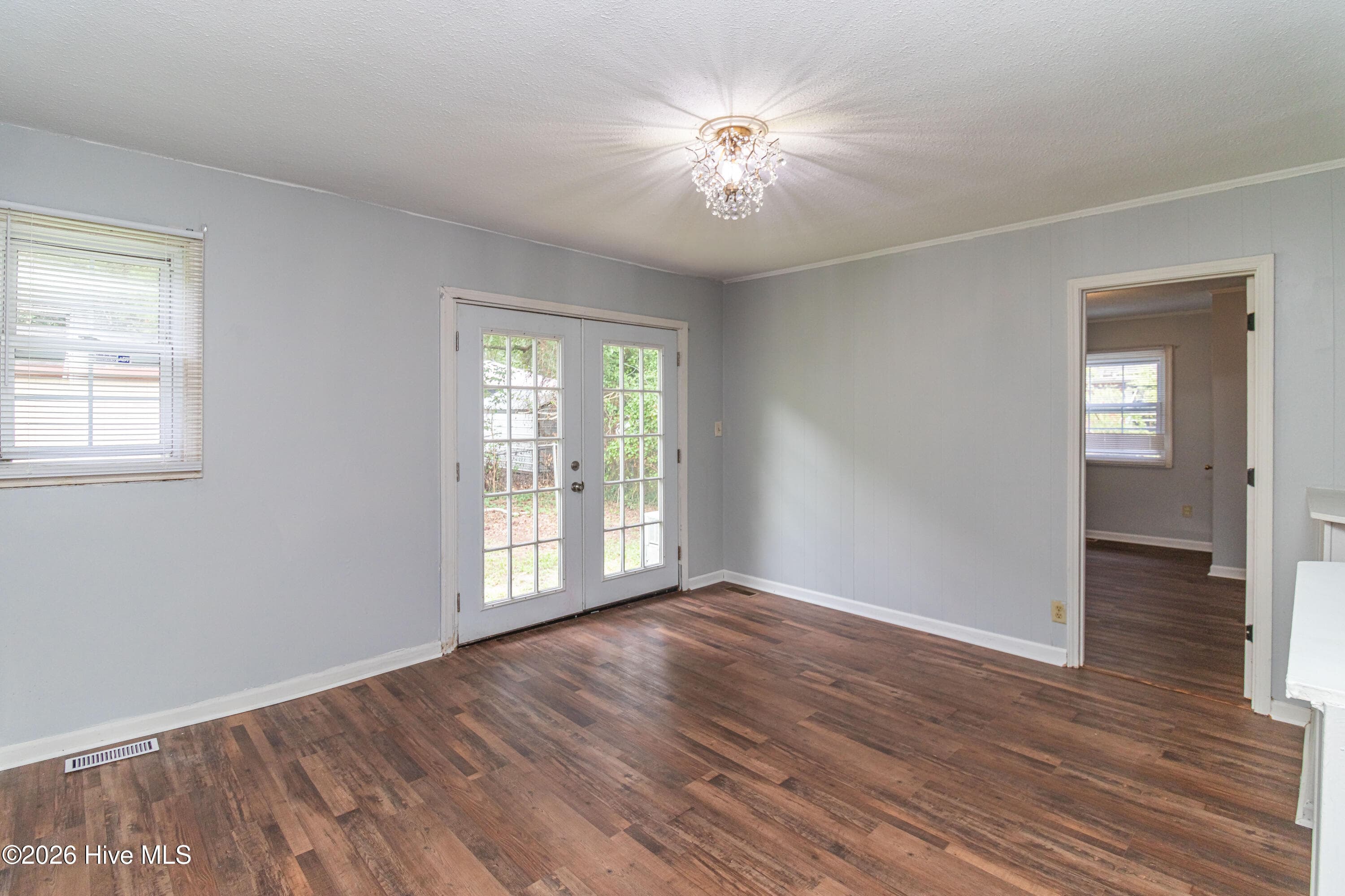 Single Family Residence at 1209 Sycamore Road, Kinston, NC 28501, photo 11 of 19