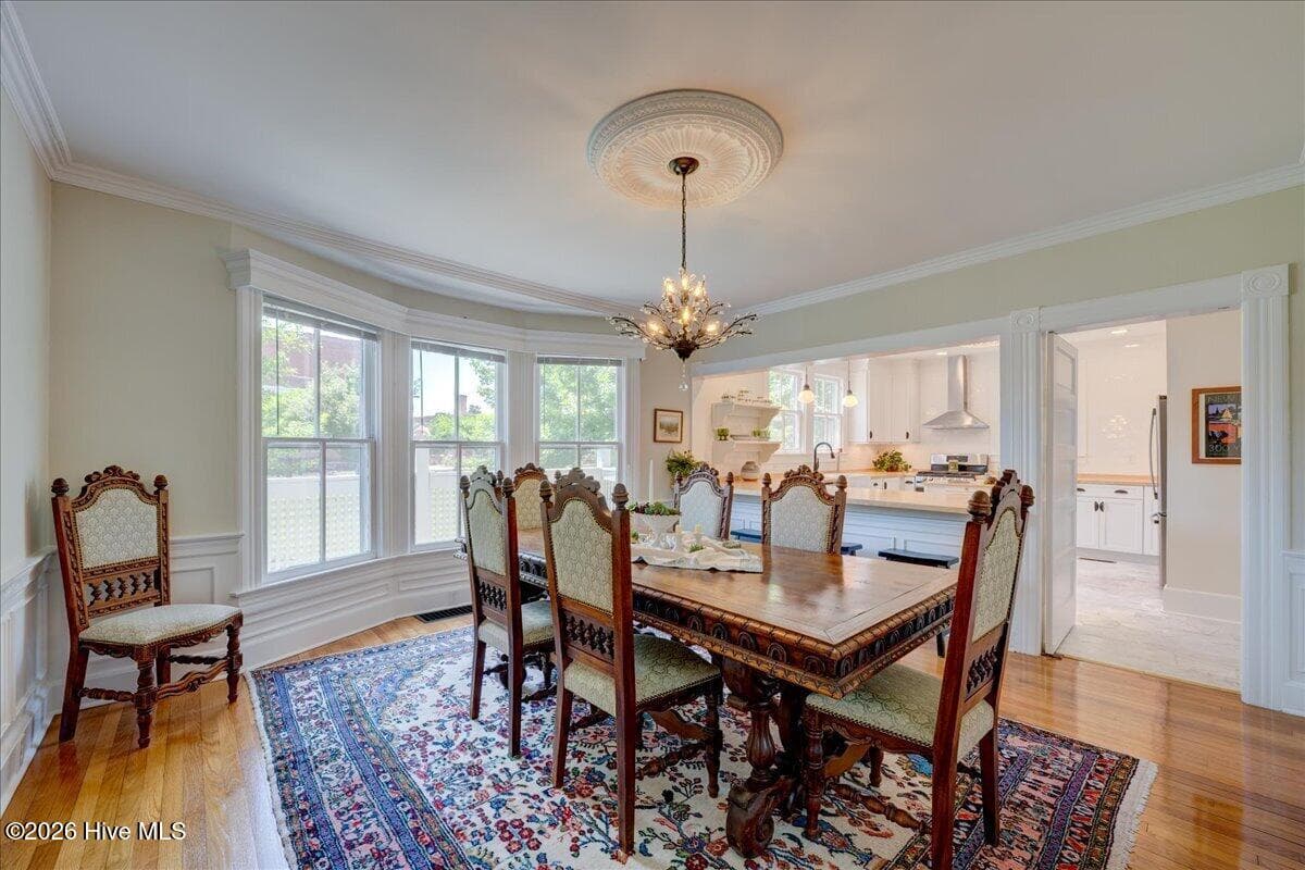 Single Family Residence at 405 Hancock Street, New Bern, NC 28560, photo 13 of 113