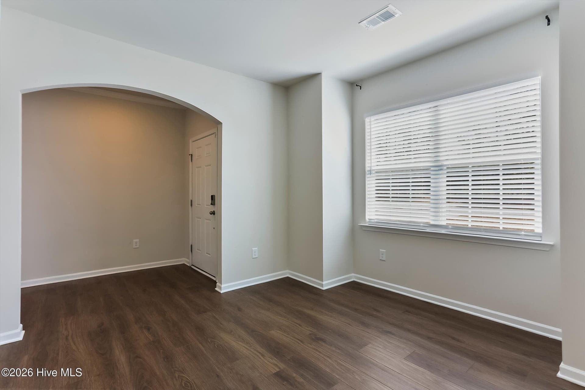 Single Family Residence at 152 Southern Lake Court, Camden, SC 29020, photo 9 of 66
