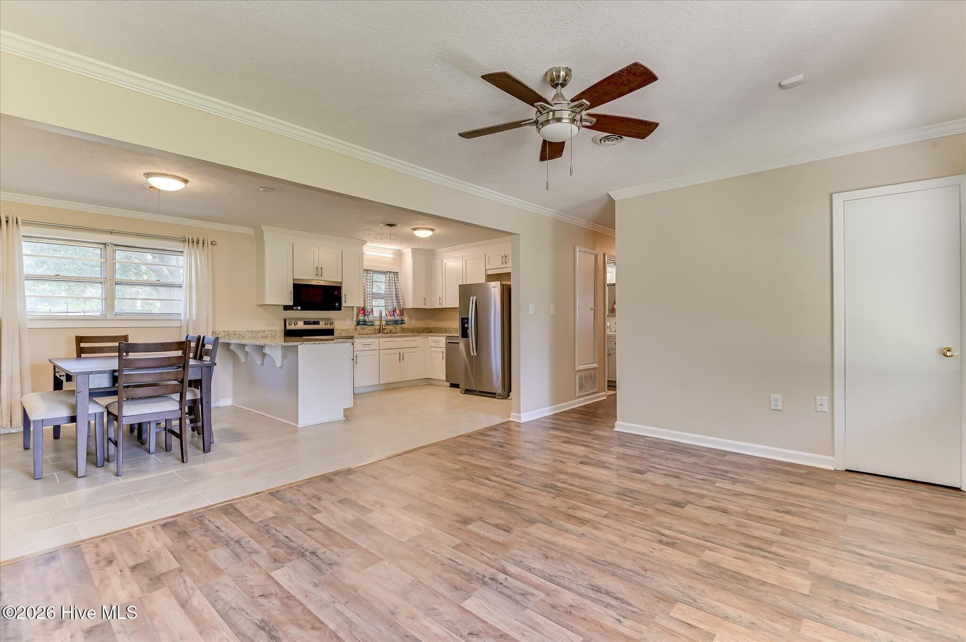 Single Family Residence at 301 Edgewood Drive, North Augusta, SC 29841, photo 8 of 37