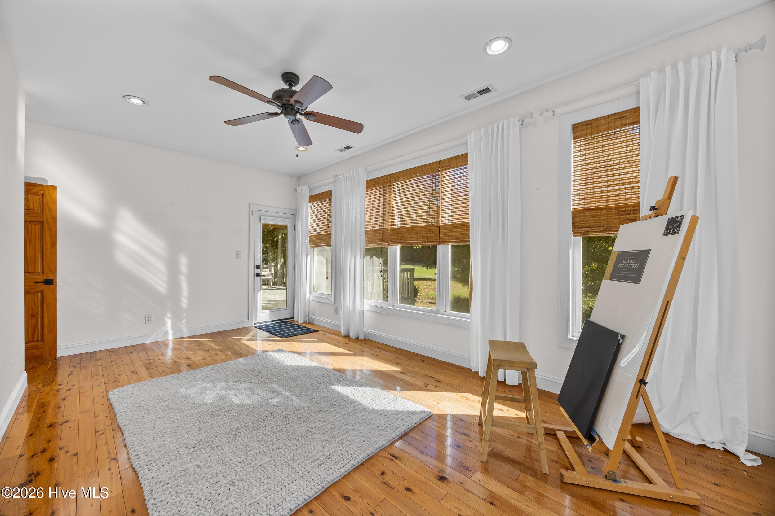 Single Family Residence at 707 N Green Tee Road, Hampstead, NC 28443, photo 32 of 63
