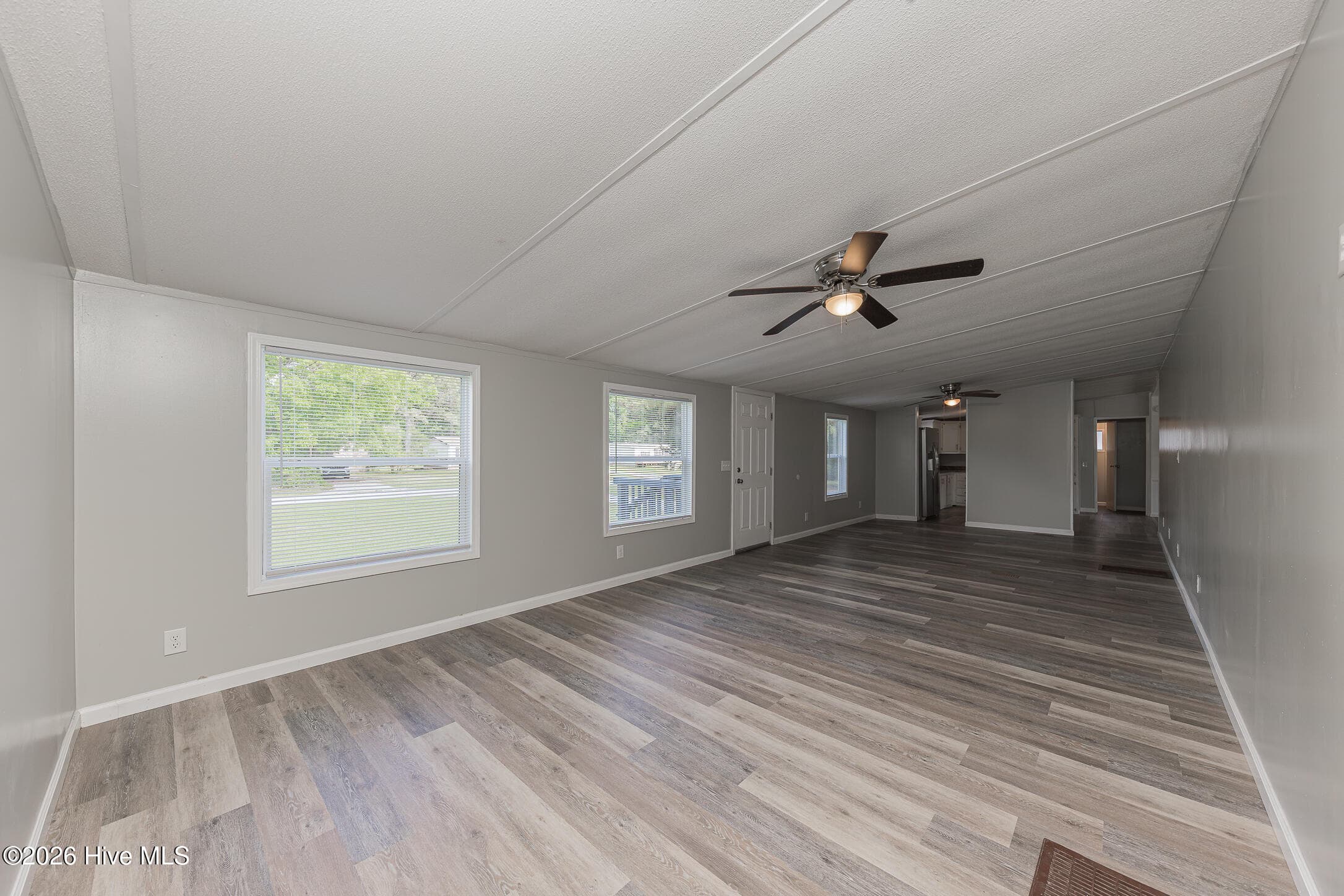 Manufactured Home at 122 Woodbrook Drive, Midway Park, NC 28544, photo 11 of 47