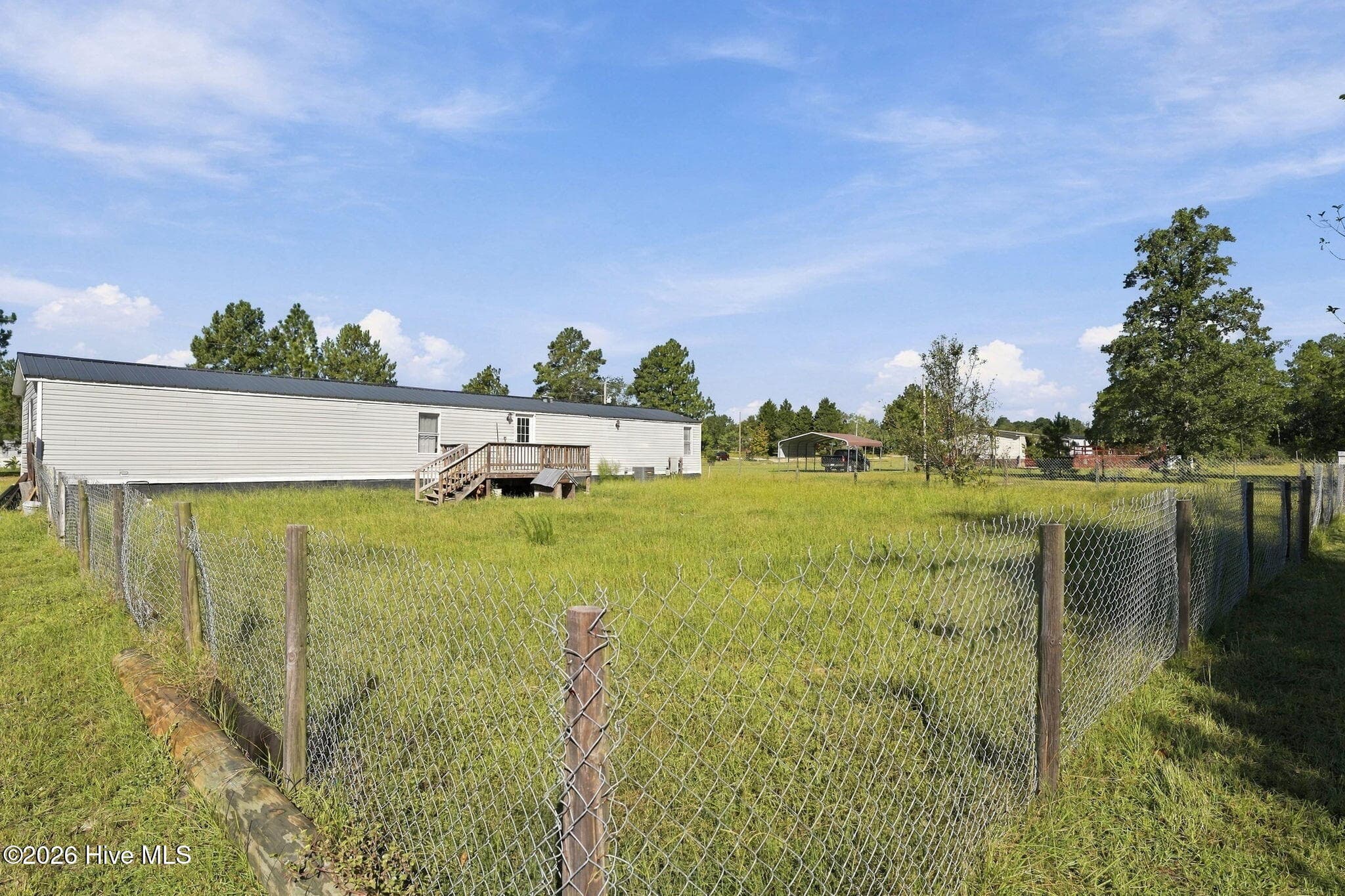 Manufactured Home at 135 Meadow Lane, Hamlet, NC 28345, photo 30 of 38