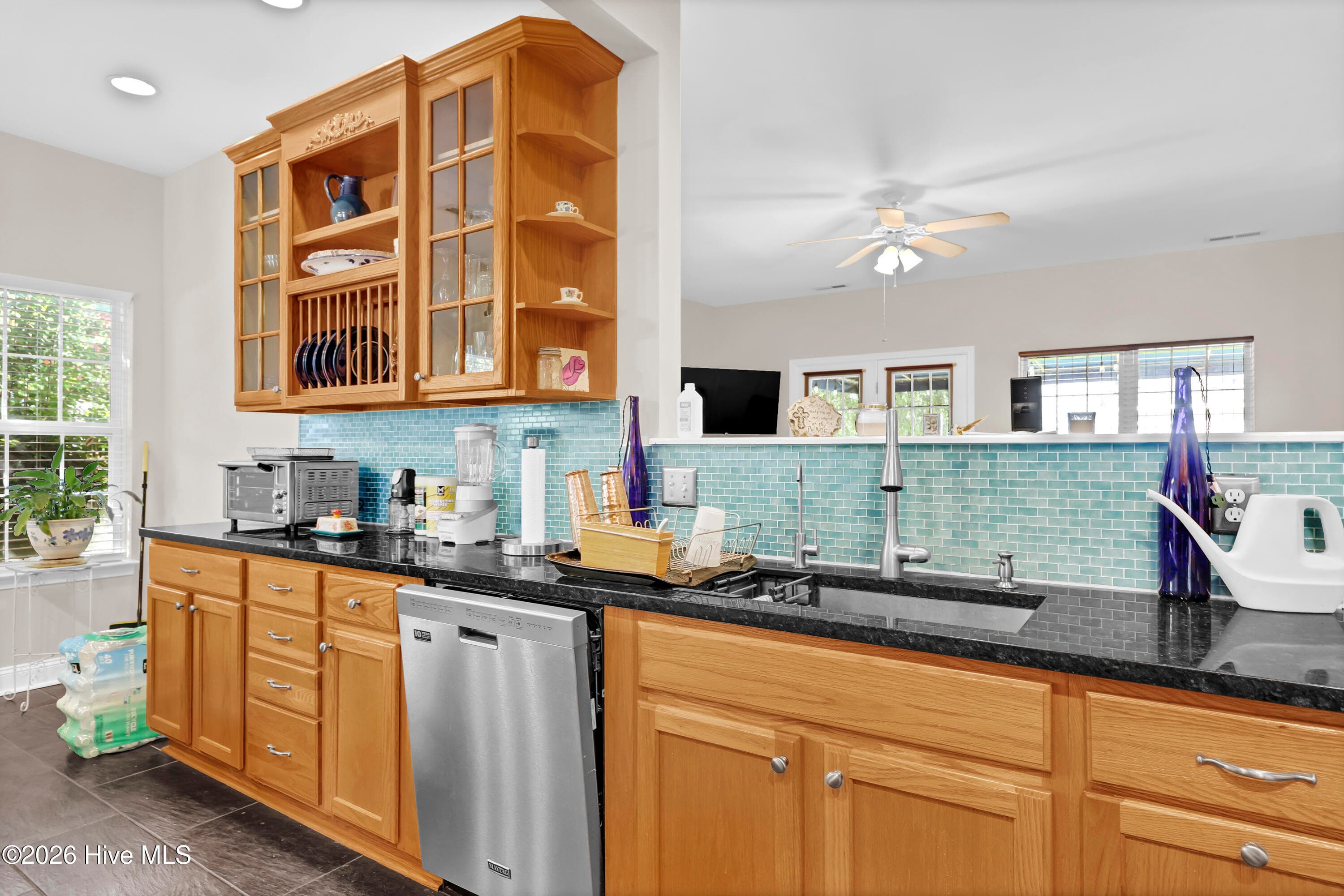 Single Family Residence at 6319 Shire Lane, Wilmington, NC 28411, photo 11 of 37