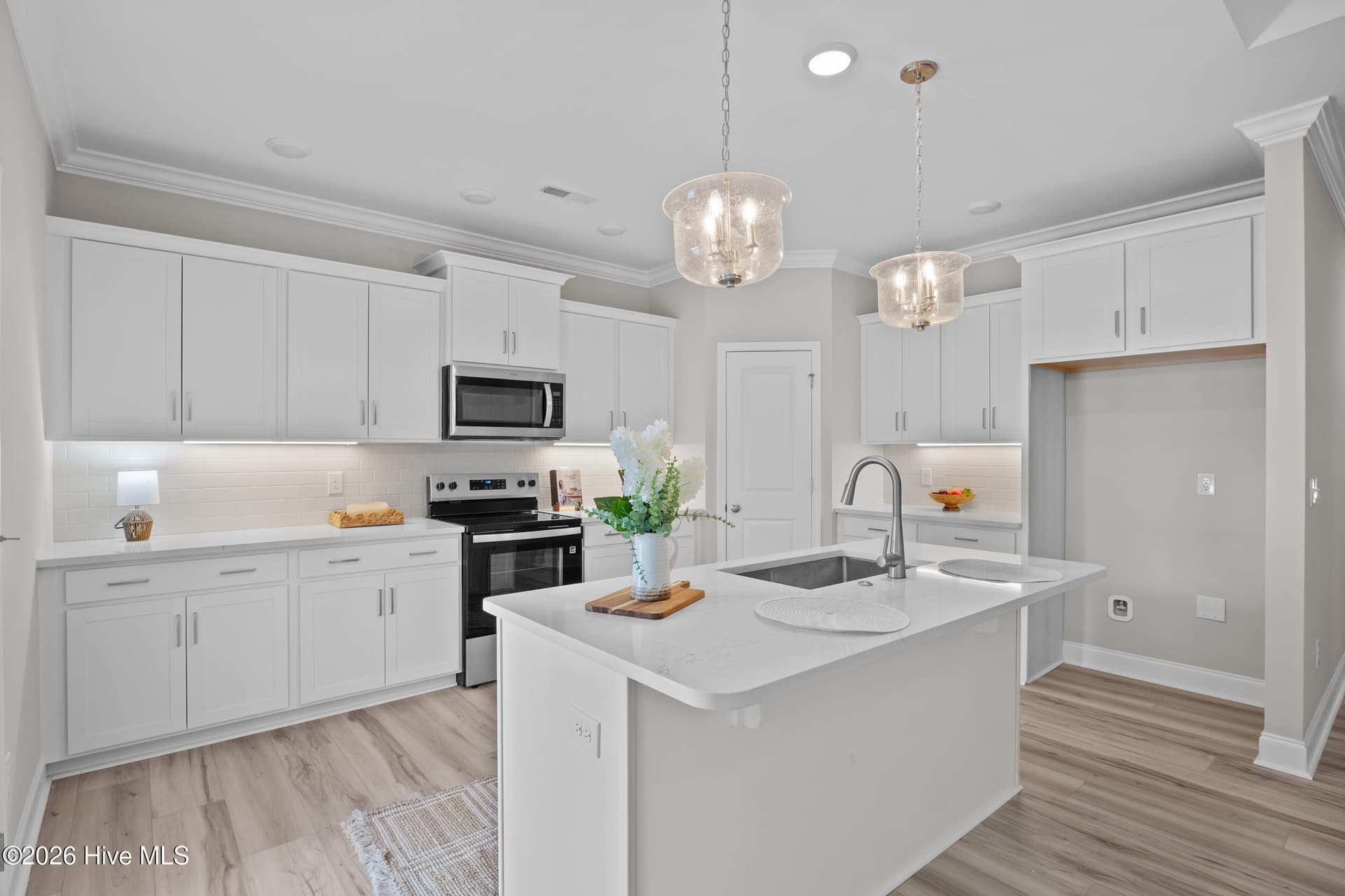 Single Family Residence at 356 Hardison Road, Holly Ridge, NC 28445, photo 6 of 63