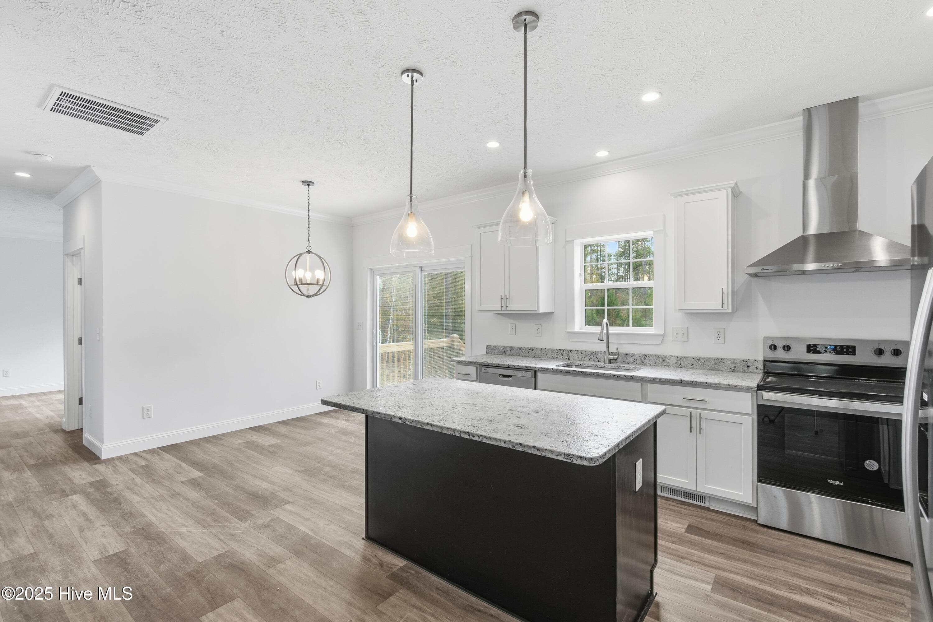 Single Family Residence at 9163 Southern Boulevard SE, Winnabow, NC 28479, photo 13 of 28