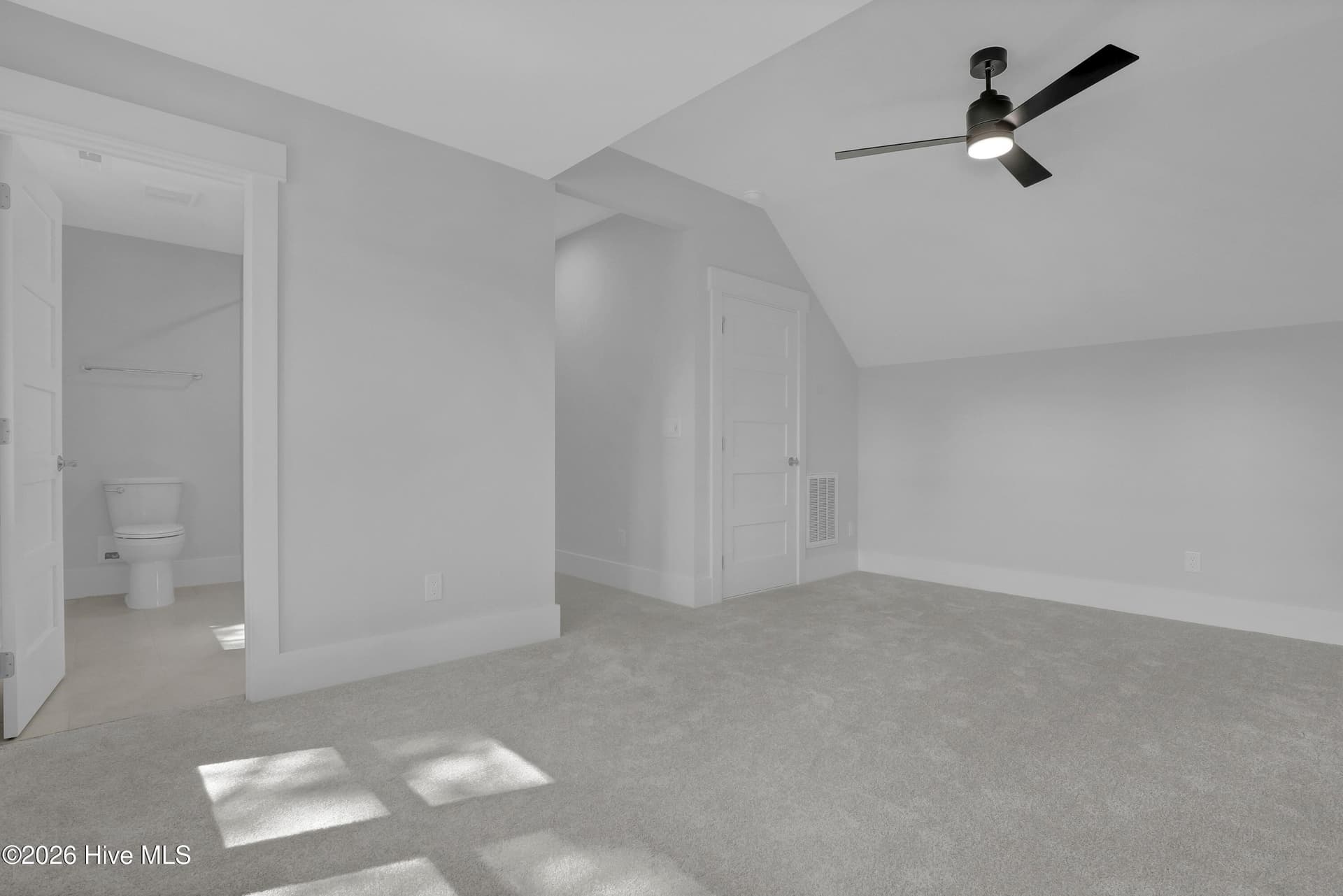 Single Family Residence at 105 Tradewinds Drive, Hampstead, NC 28443, photo 47 of 83
