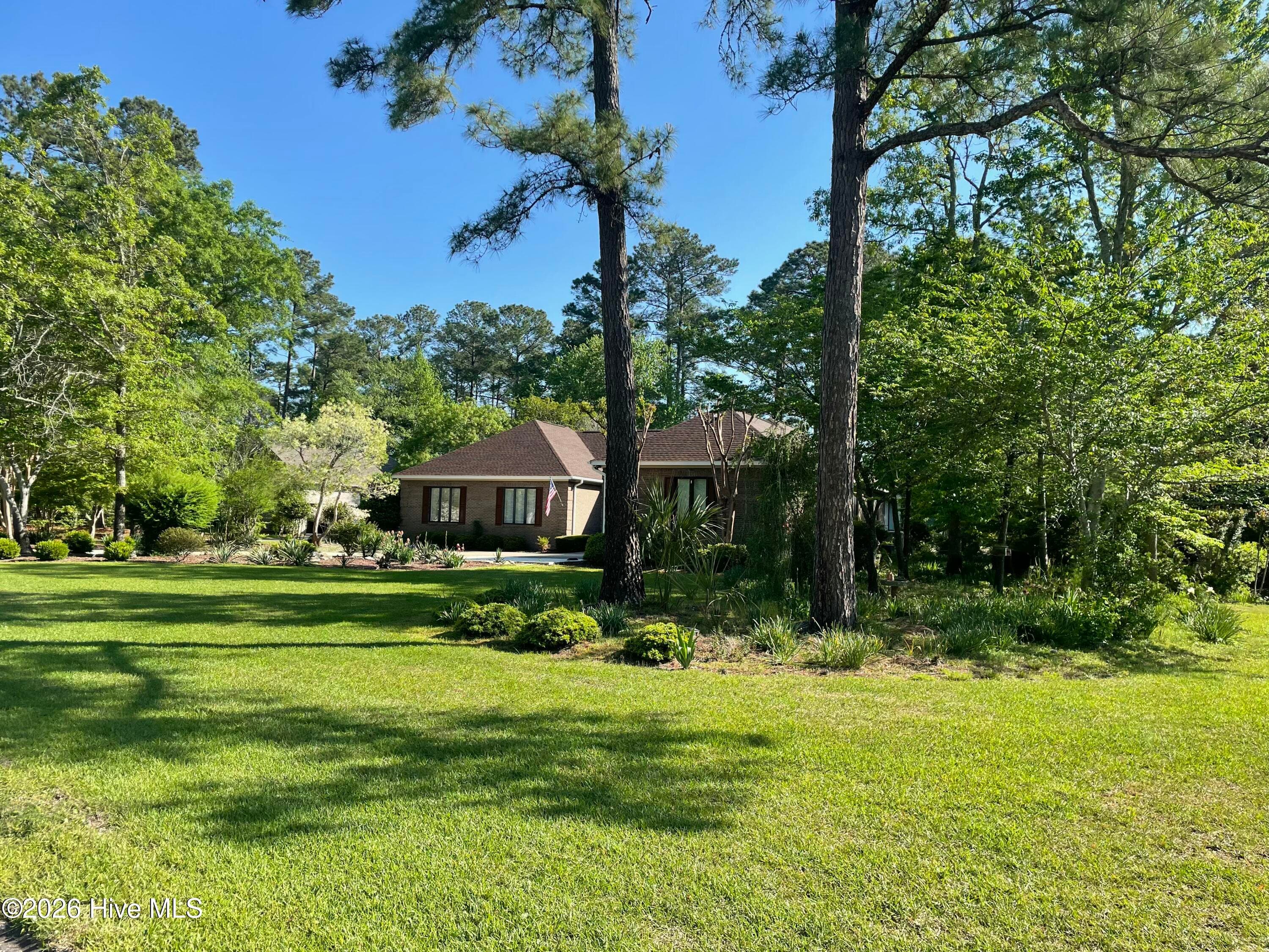 Single Family Residence at 1211 Pine Valley Drive, New Bern, NC 28562, photo 3 of 79