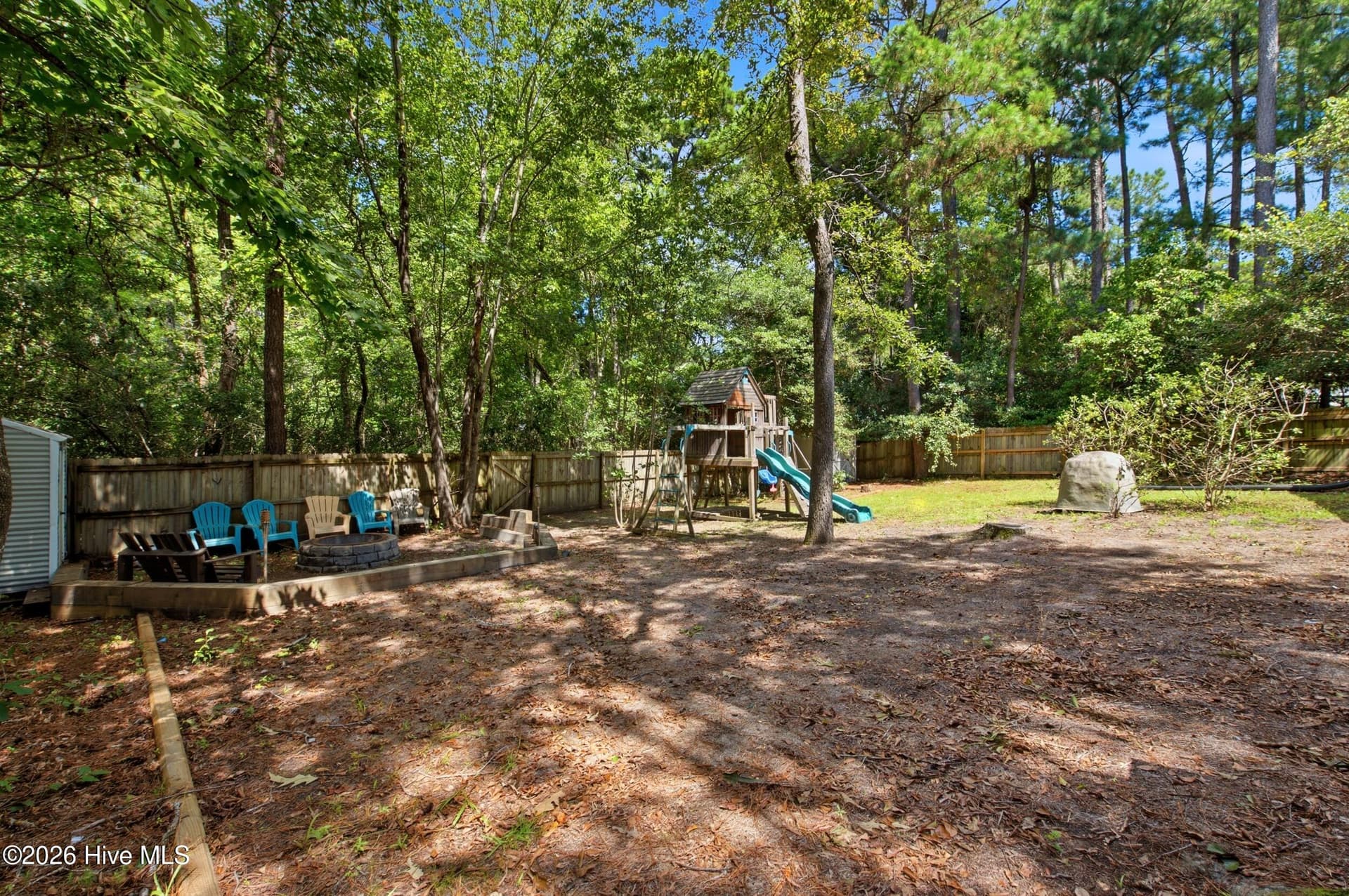 Single Family Residence at 122 Pond View Circle, Hampstead, NC 28443, photo 38 of 43
