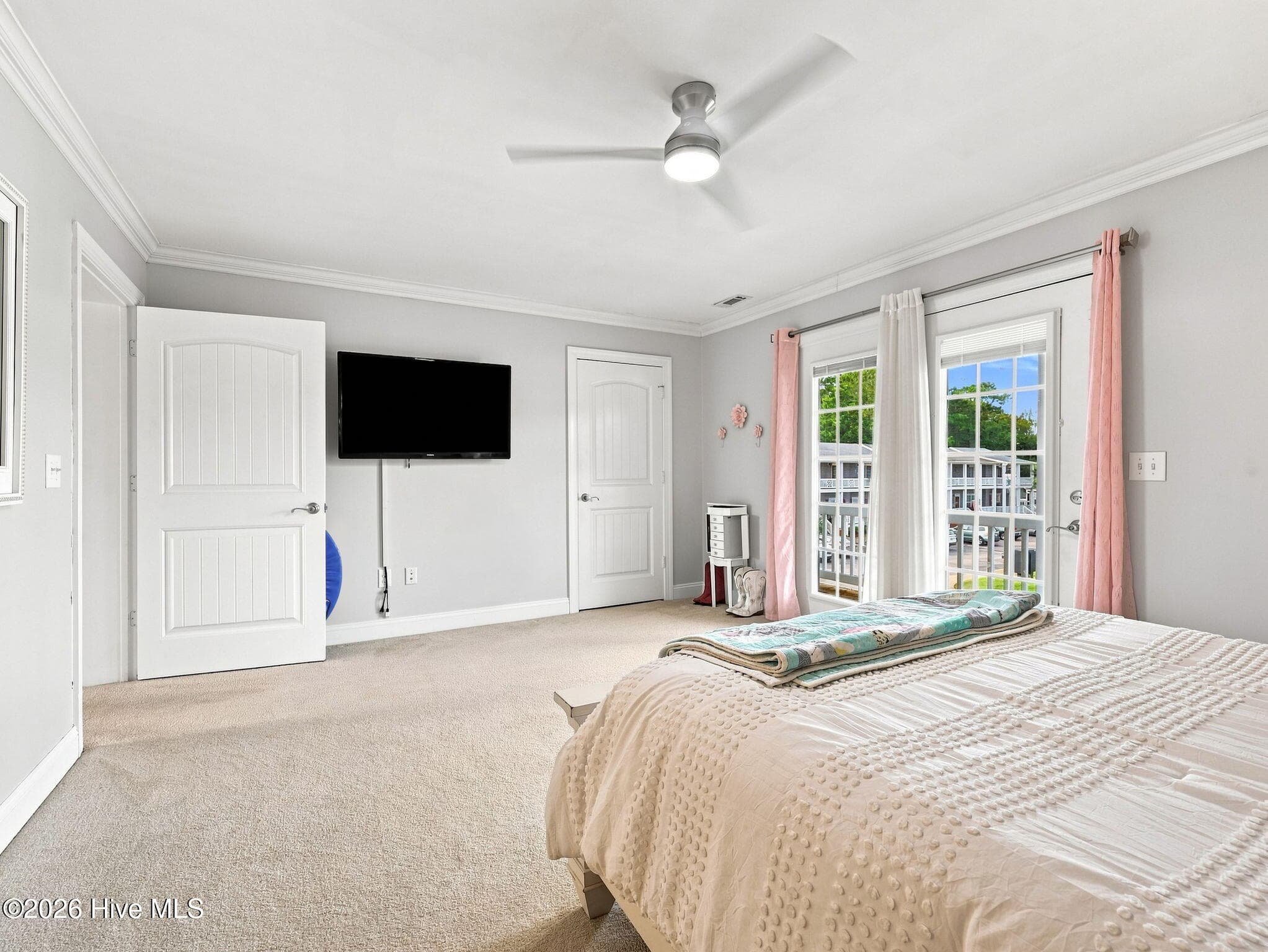 Townhouse at 42 Ketch Drive, Swansboro, NC 28584, photo 22 of 44