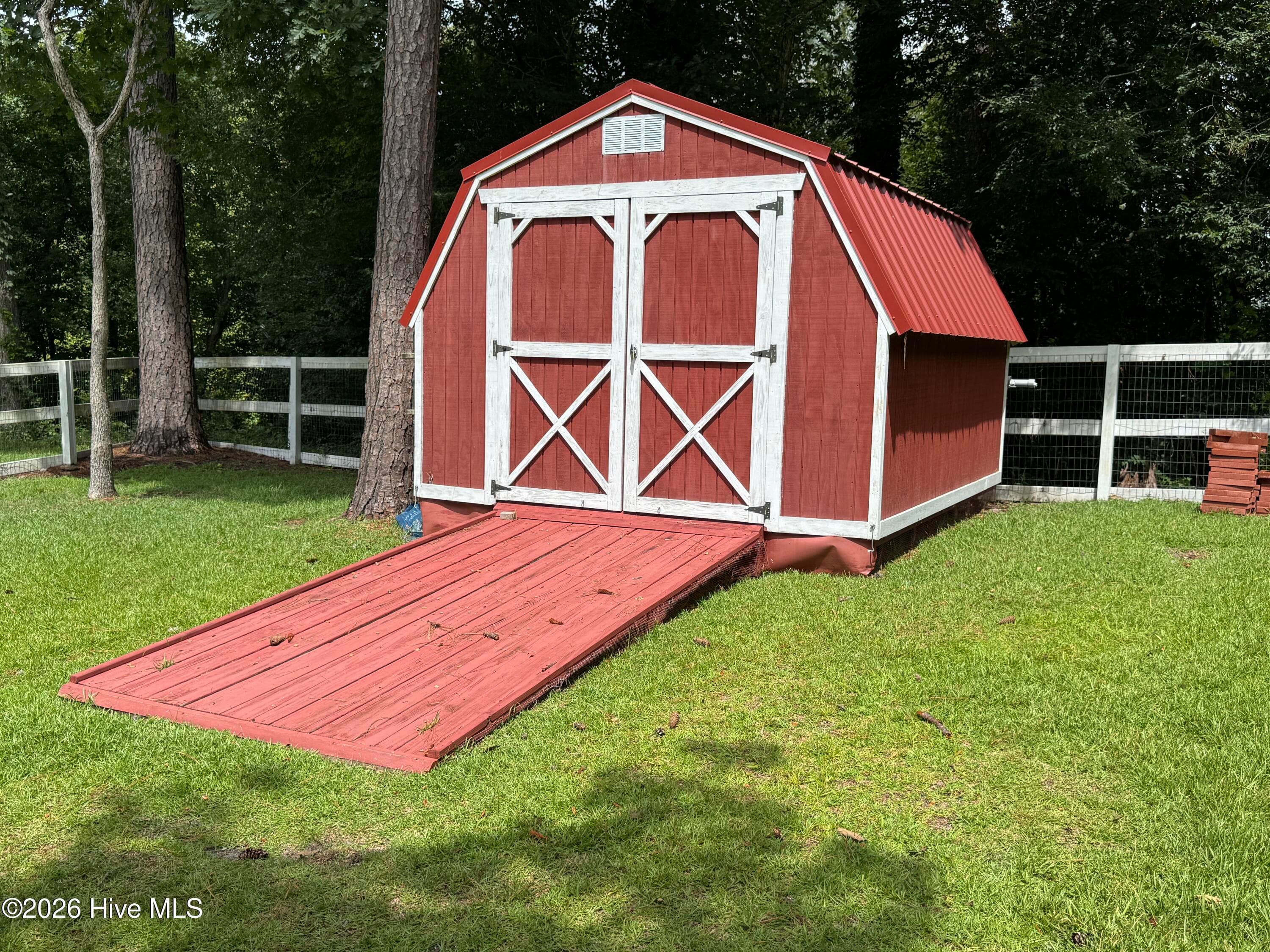 Storage shed. Ramp for mowers, etc. - 118 Oakwood Drive, Havelock, NC 28532