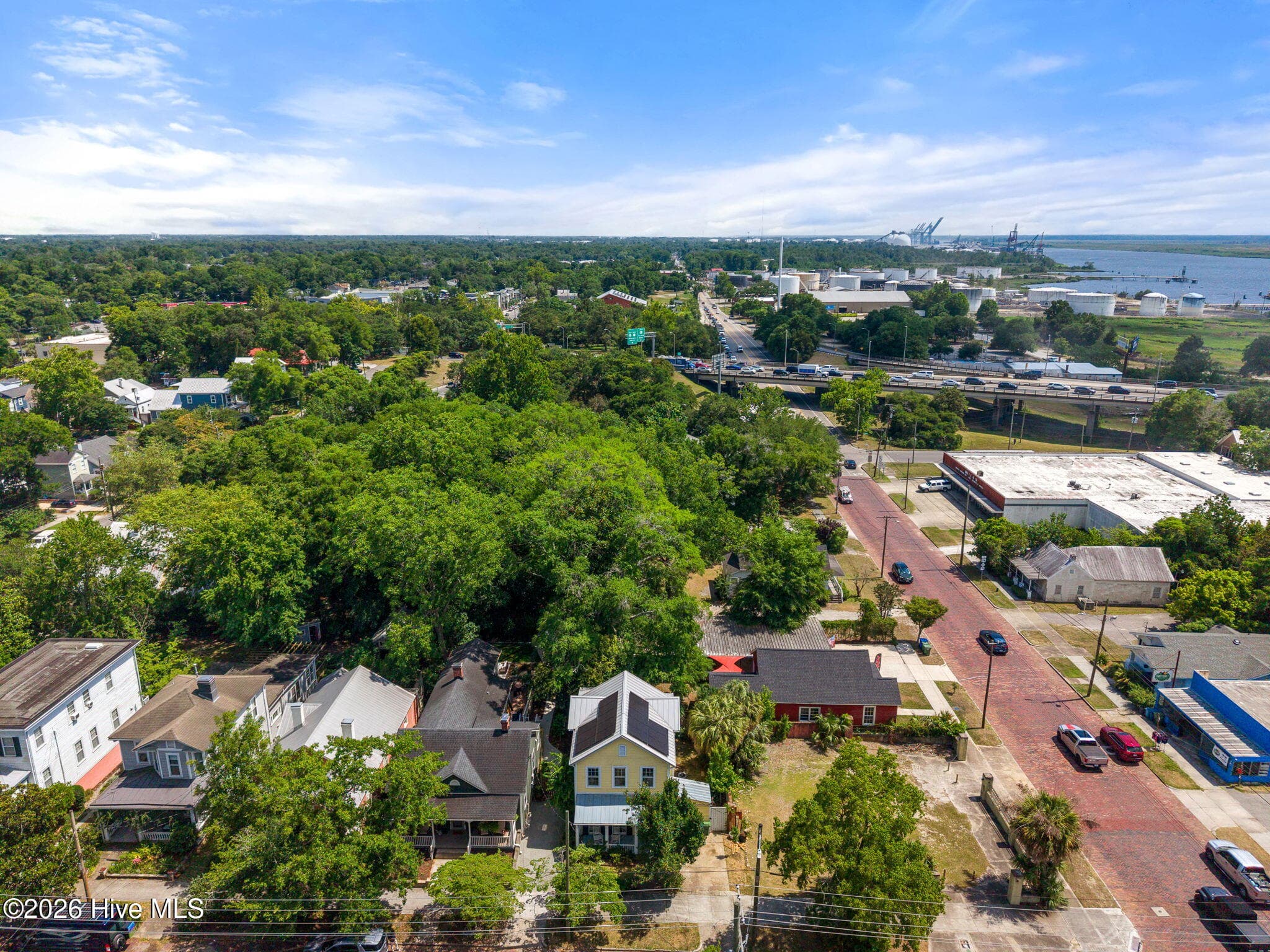 Single Family Residence at 106 Castle Street, Wilmington, NC 28401, photo 47 of 54