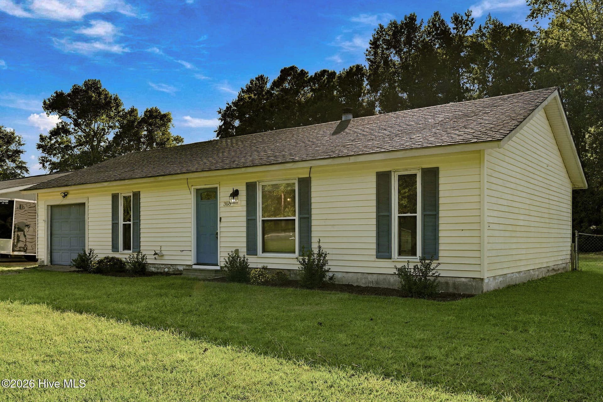 Single Family Residence at 368 Union Chapel Church Road, Richlands, NC 28574, photo 2 of 47