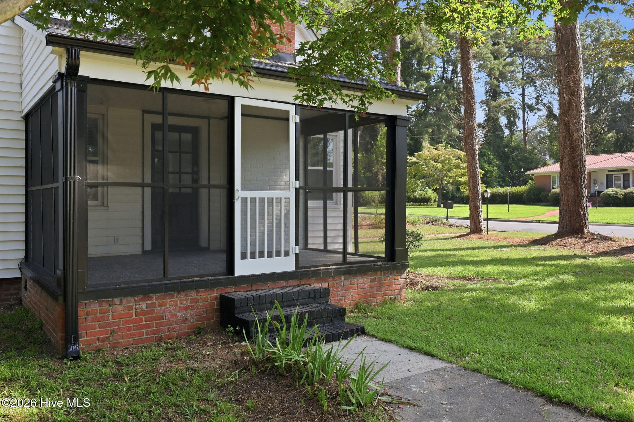Single Family Residence at 900 Nelson Street, Kinston, NC 28501, photo 34 of 50