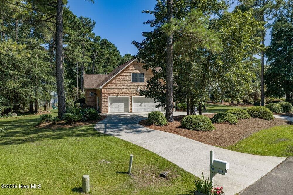 Single Family Residence at 107 S Grist Mill Road, Hampstead, NC 28443, photo 41 of 80