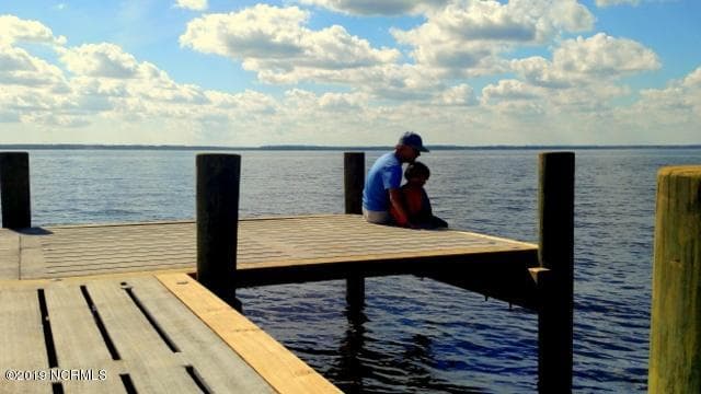 Neighborhood Pier - 220 230 Golden Fern Lane, Minnesott Beach, NC 28510