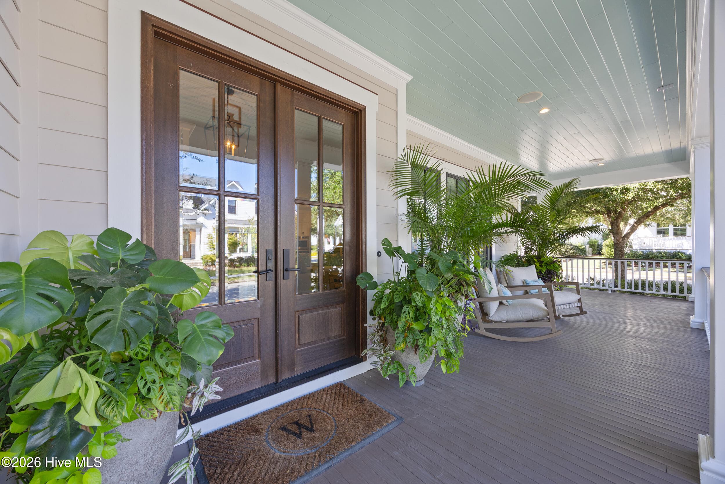 Single Family Residence at 5304 Hanahan Drive, Wilmington, NC 28403, photo 4 of 134