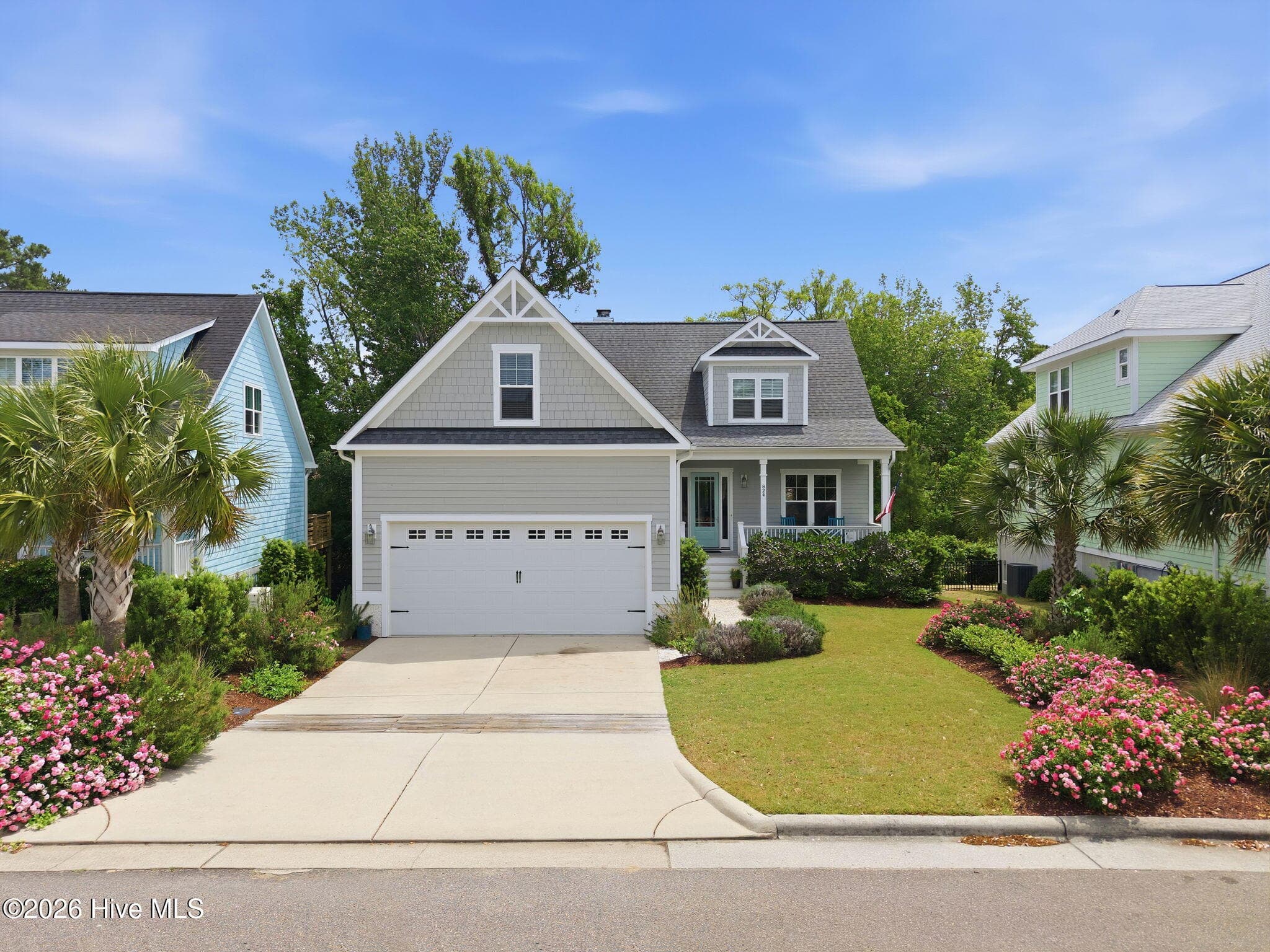 Single Family Residence at 824 Cupola Drive, Wilmington, NC 28409, photo 2 of 85