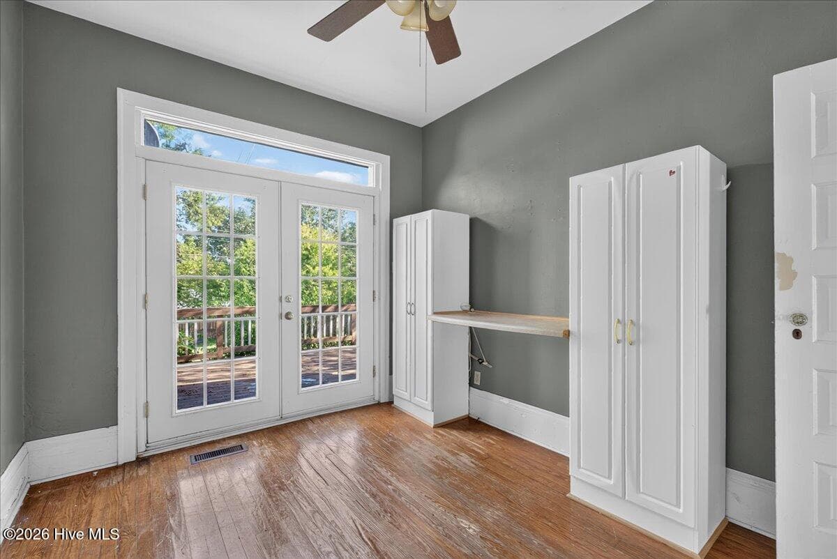 Single Family Residence at 410 Charlotte Street, Roanoke Rapids, NC 27870, photo 22 of 33