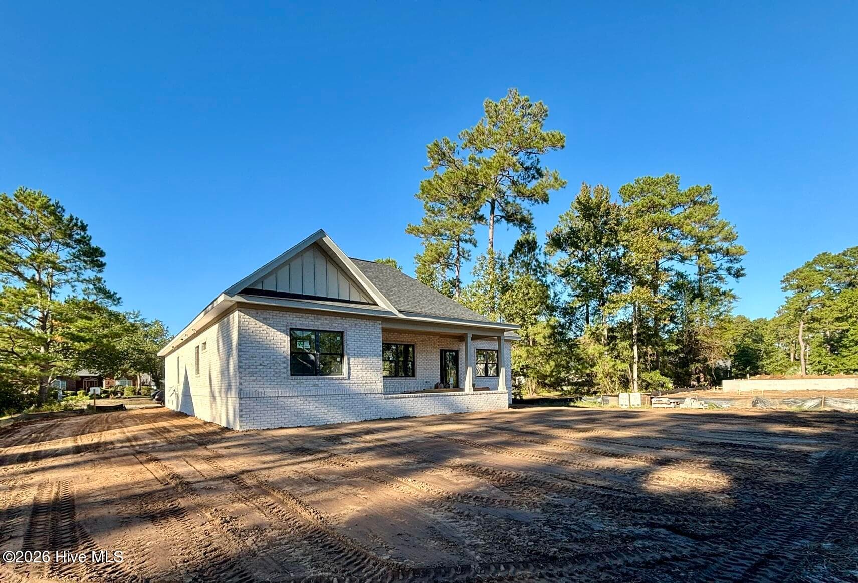 Single Family Residence at 417 S Middleton Drive NW, Calabash, NC 28467, photo 4 of 12