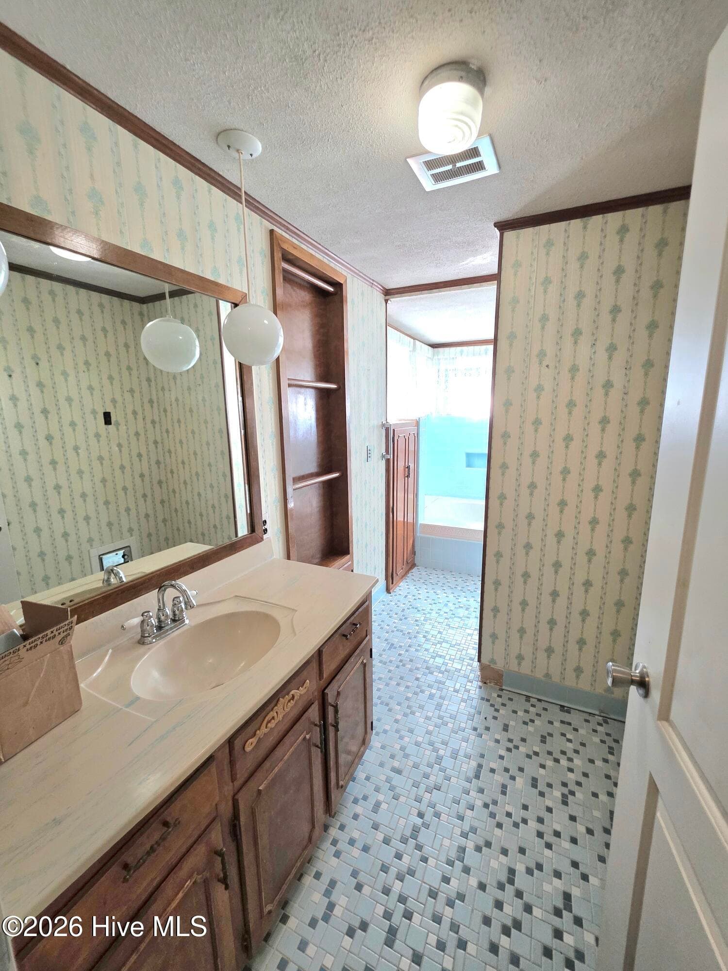 Single Family Residence at 170 South River Road, Autryville, NC 28318, photo 12 of 73