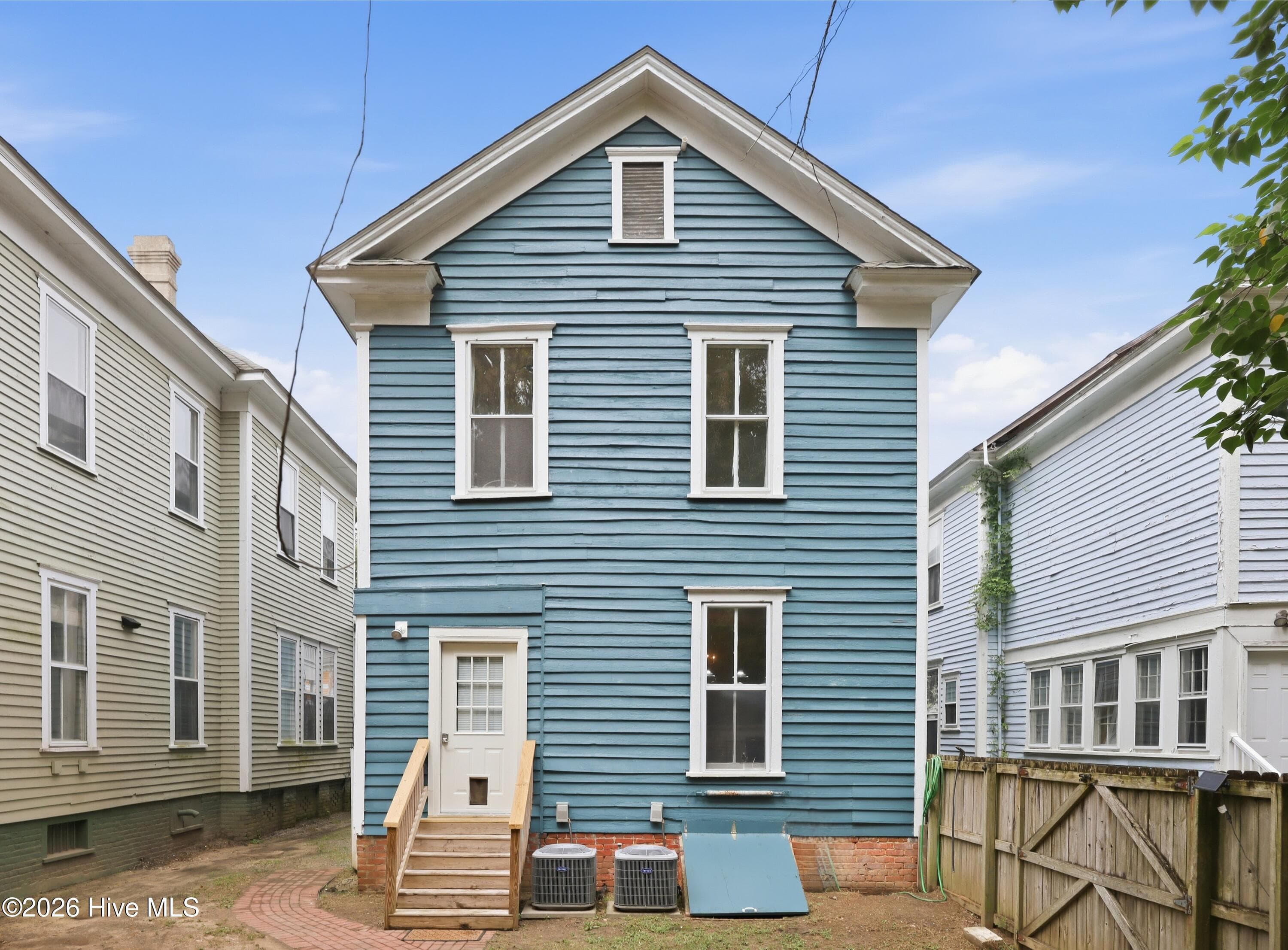 Single Family Residence at 403 N Market Street, Washington, NC 27889, photo 38 of 50