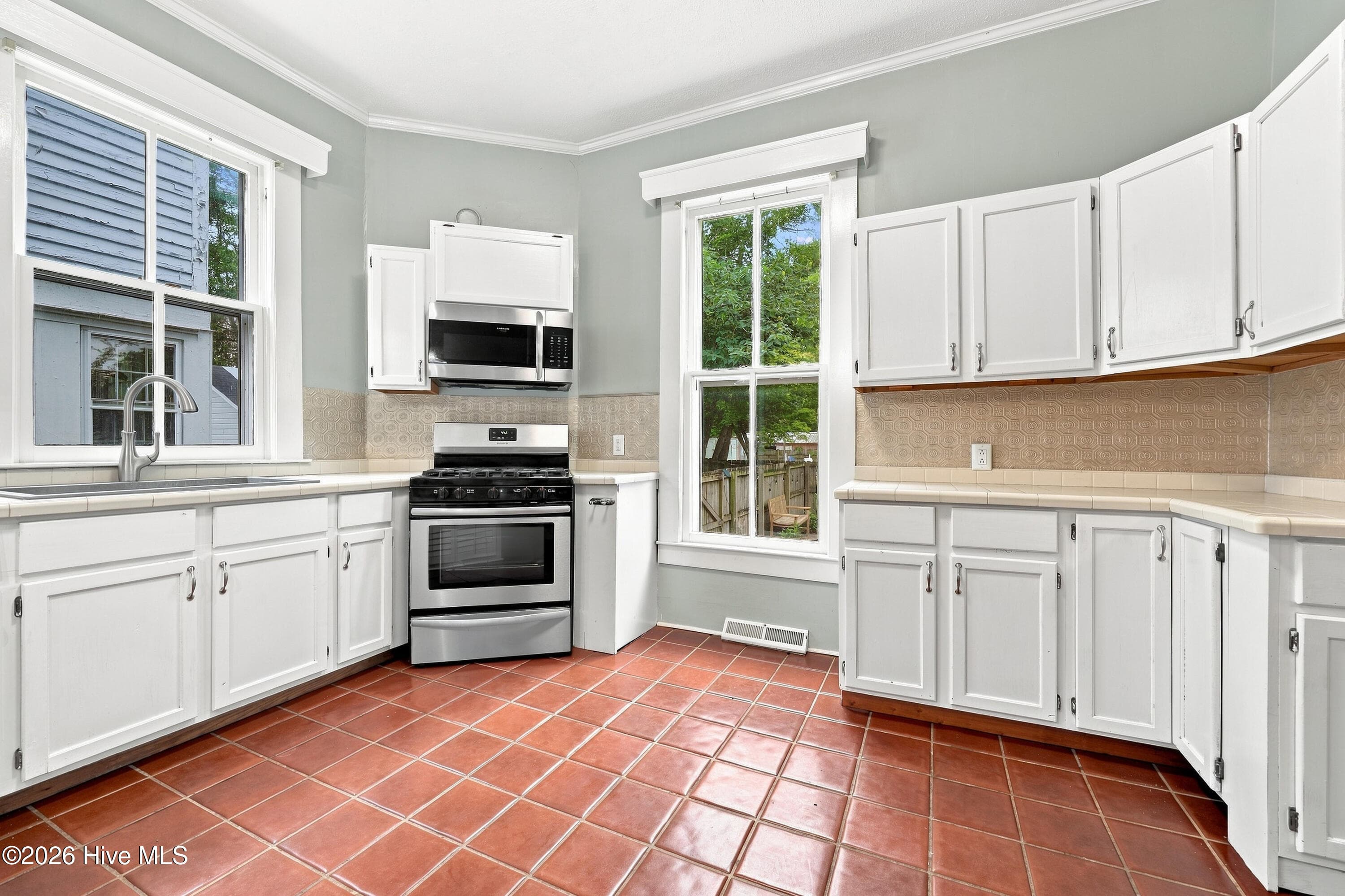 Single Family Residence at 403 N Market Street, Washington, NC 27889, photo 19 of 50