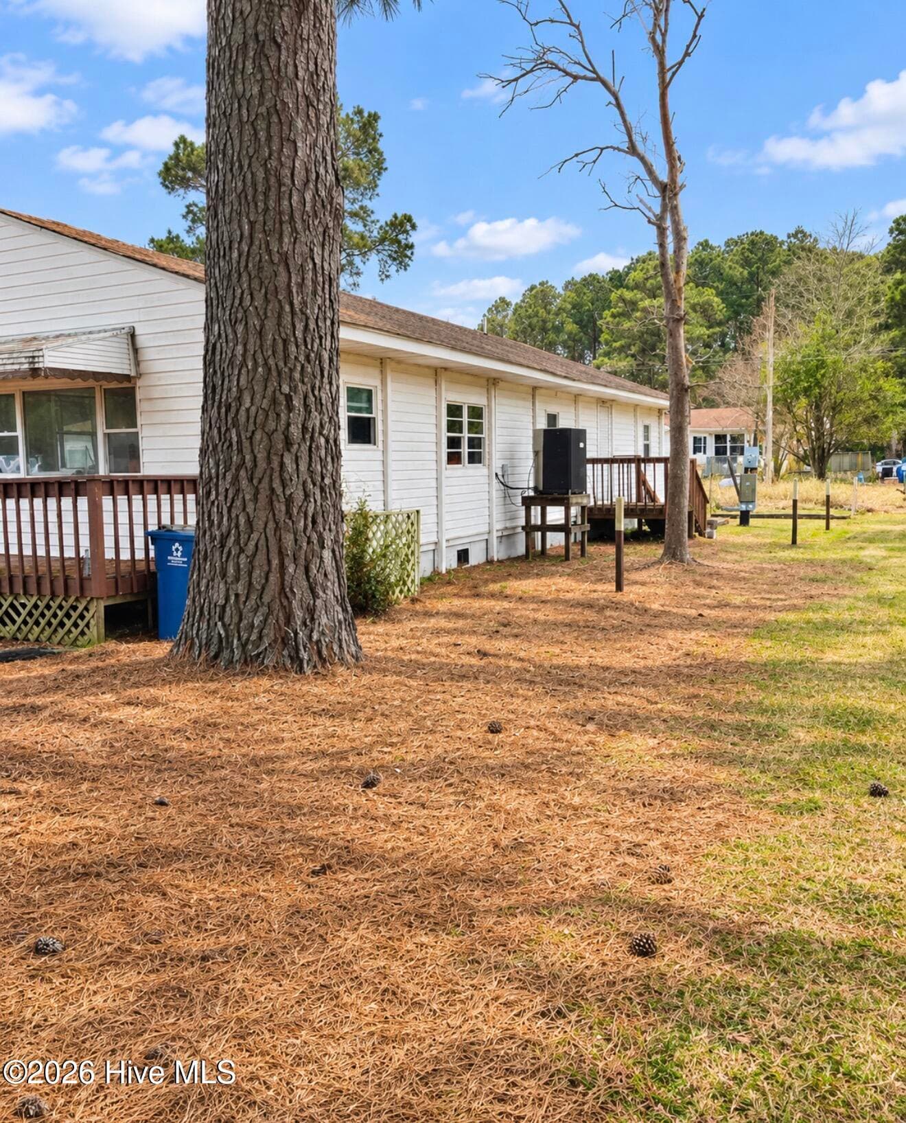 Manufactured Home at 206 Scuppernong Road, Columbia, NC 27925, photo 45 of 52