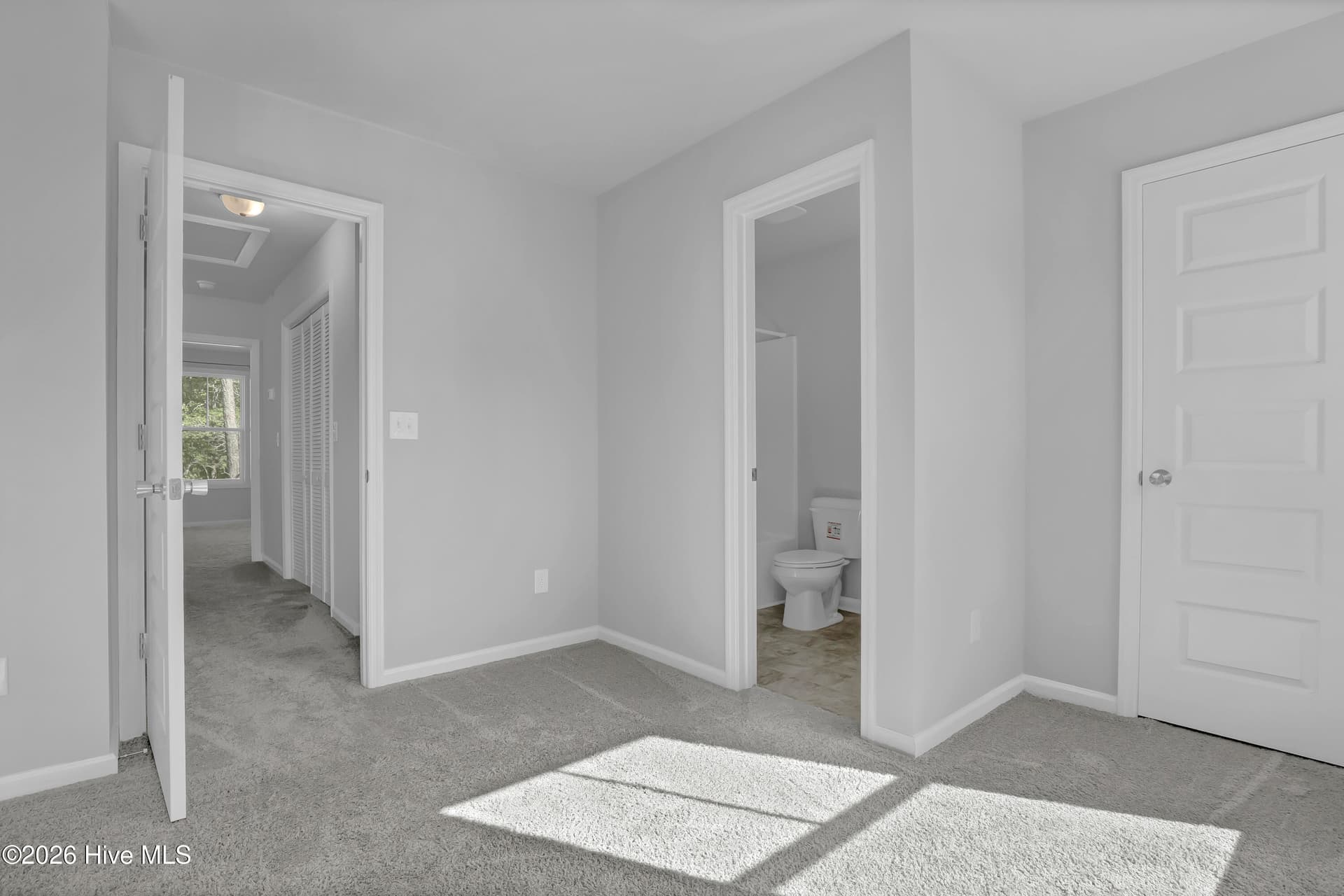 Townhouse at 188 Buckhorn Avenue, Holly Ridge, NC 28445, photo 18 of 26