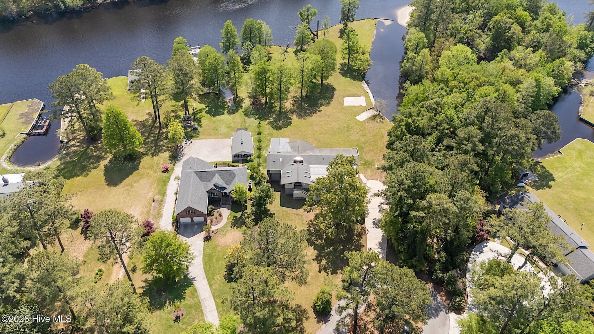 Single Family Residence at 244 Shoreline Drive, New Bern, NC 28562, photo 31 of 70