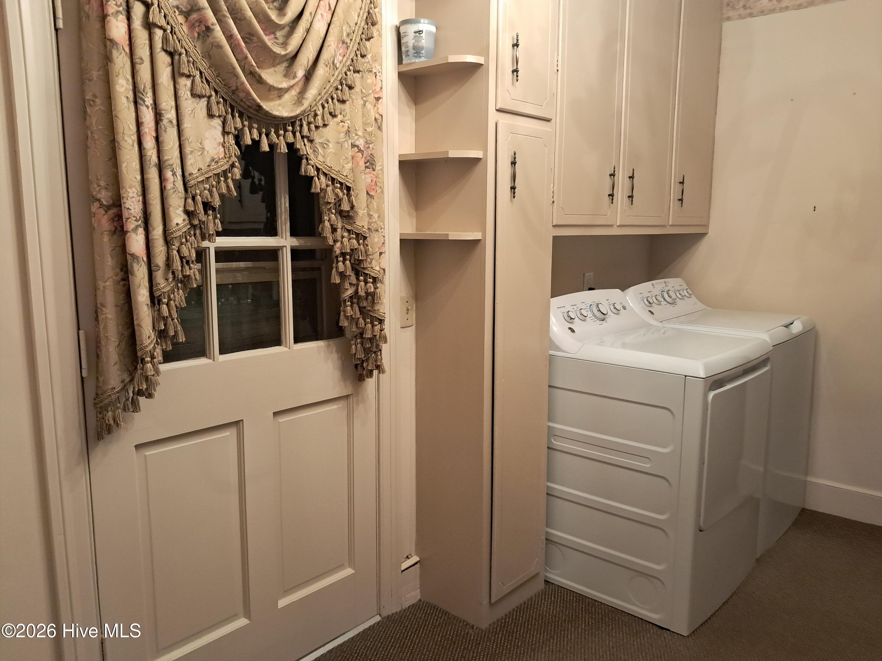 Laundry - 316 First Street, Hookerton, NC 28538