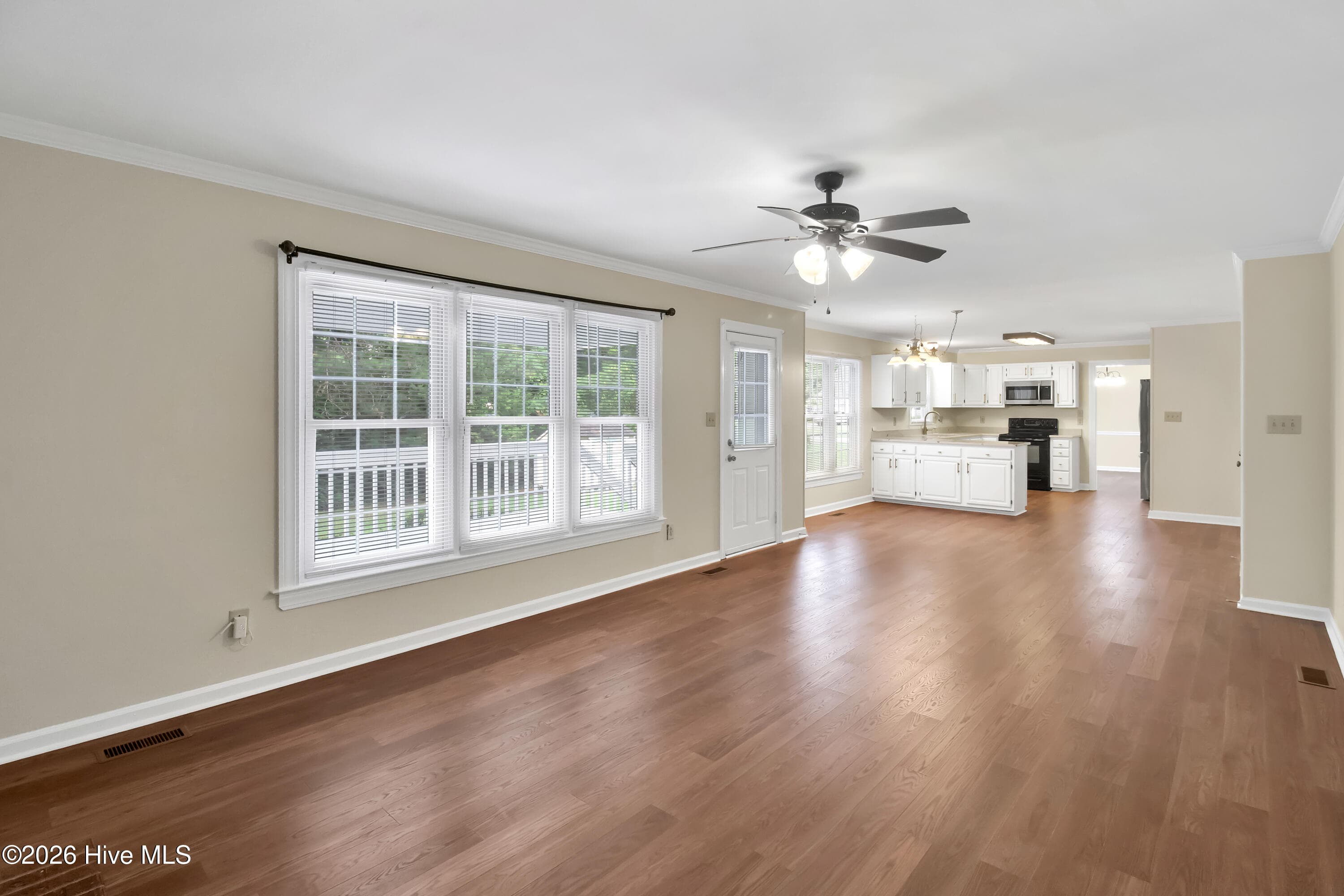 Single Family Residence at 501 Wythe Grove, Jacksonville, NC 28546, photo 15 of 49