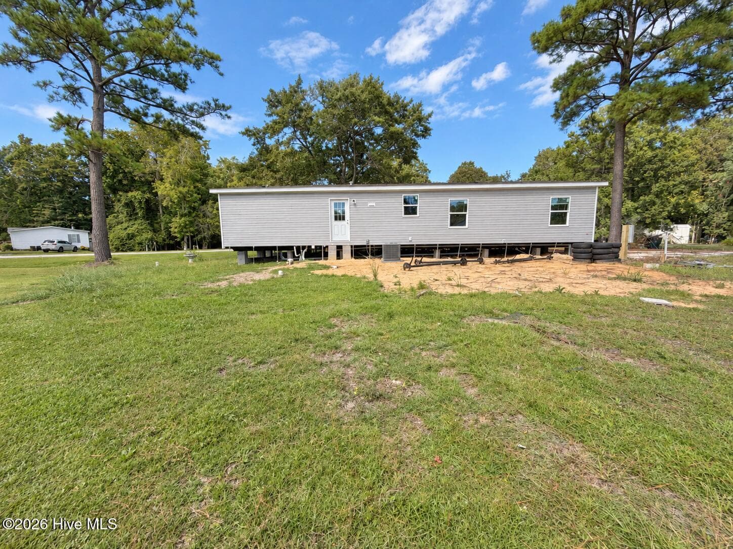 Manufactured Home at 809 Garner Drive, Newport, NC 28570, photo 24 of 69