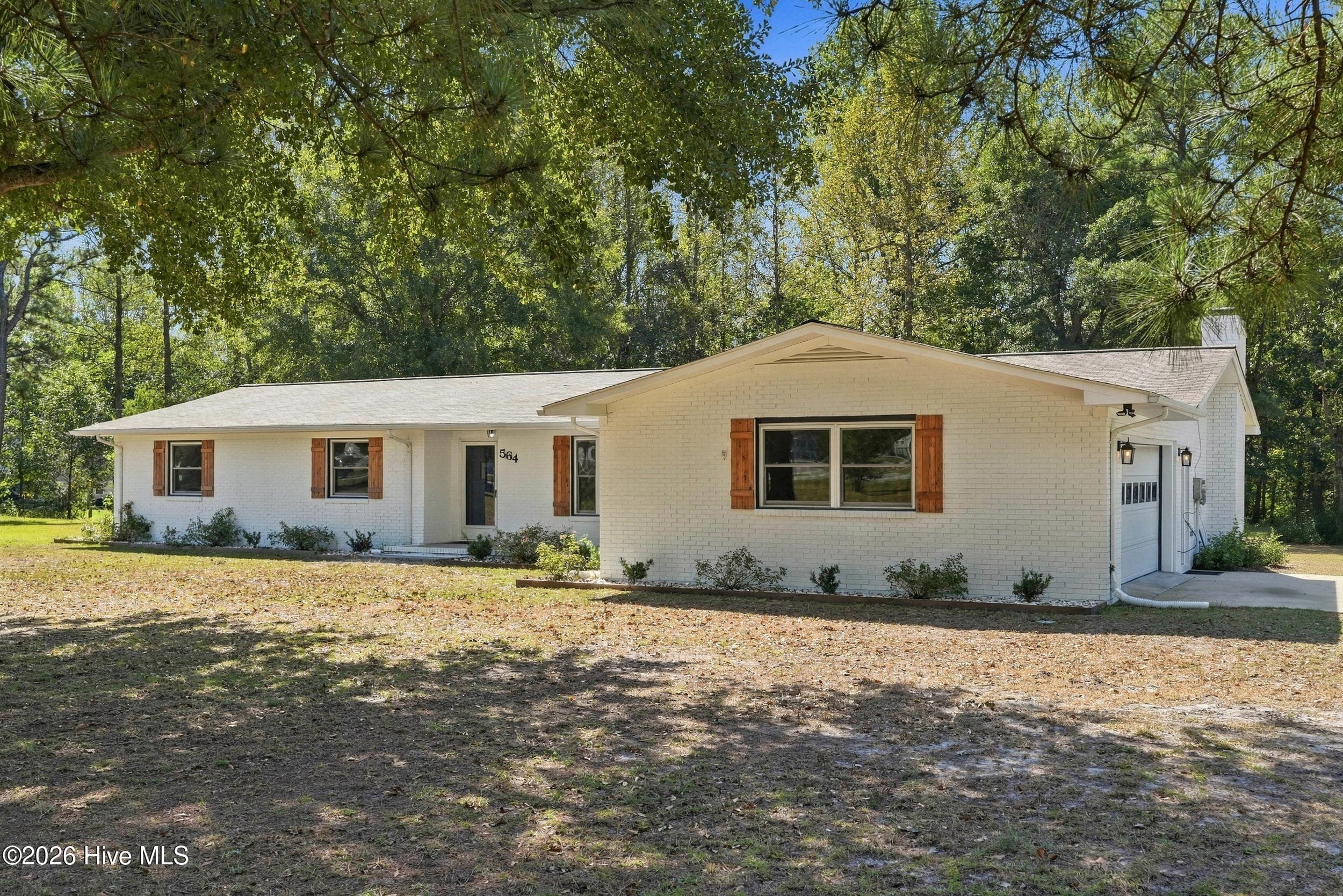 Single Family Residence at 564 Old Folkstone Road, Holly Ridge, NC 28445, photo 2 of 43