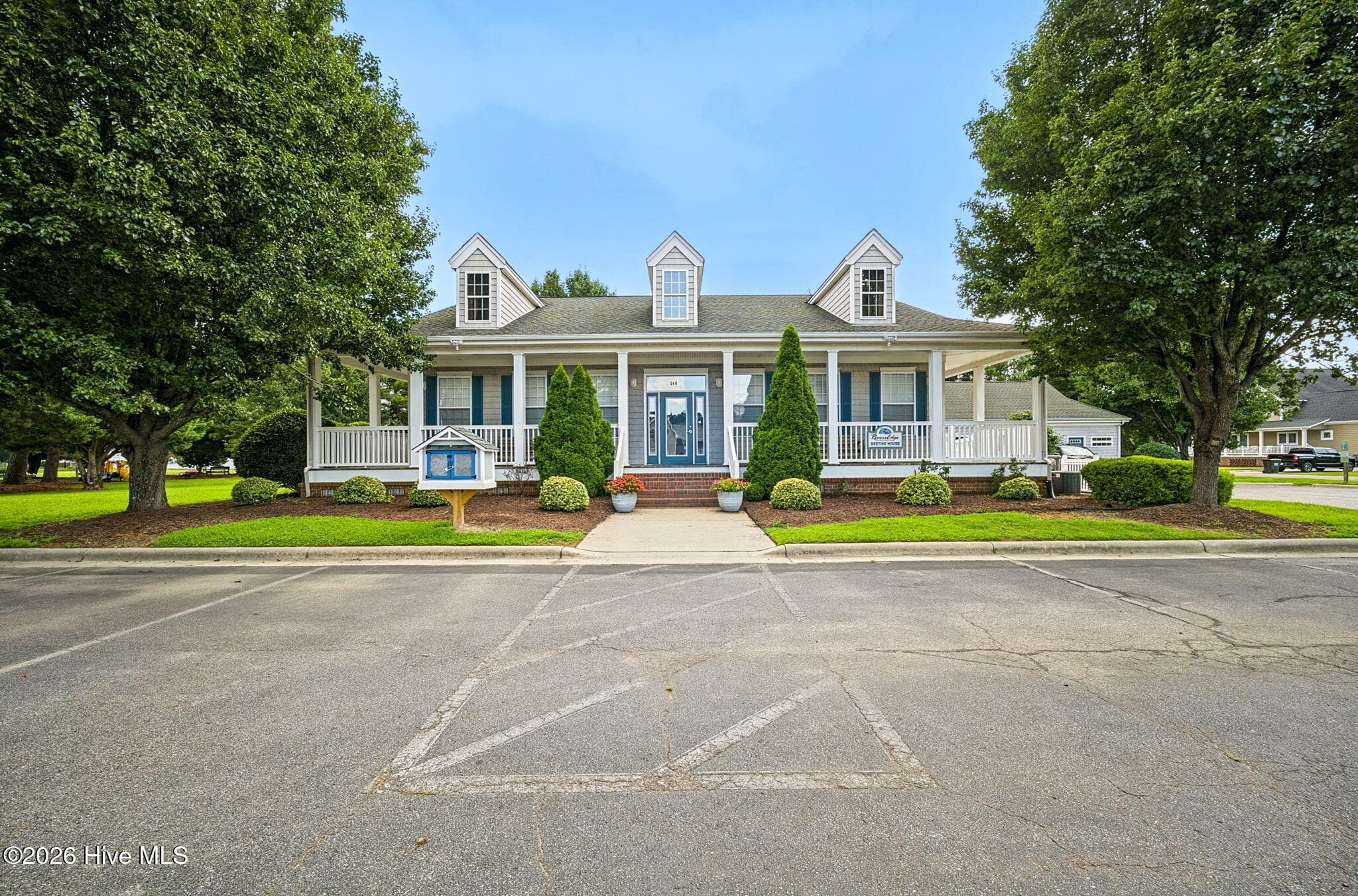 Single Family Residence at 102 Blue Heron Cove, Moyock, NC 27958, photo 41 of 53