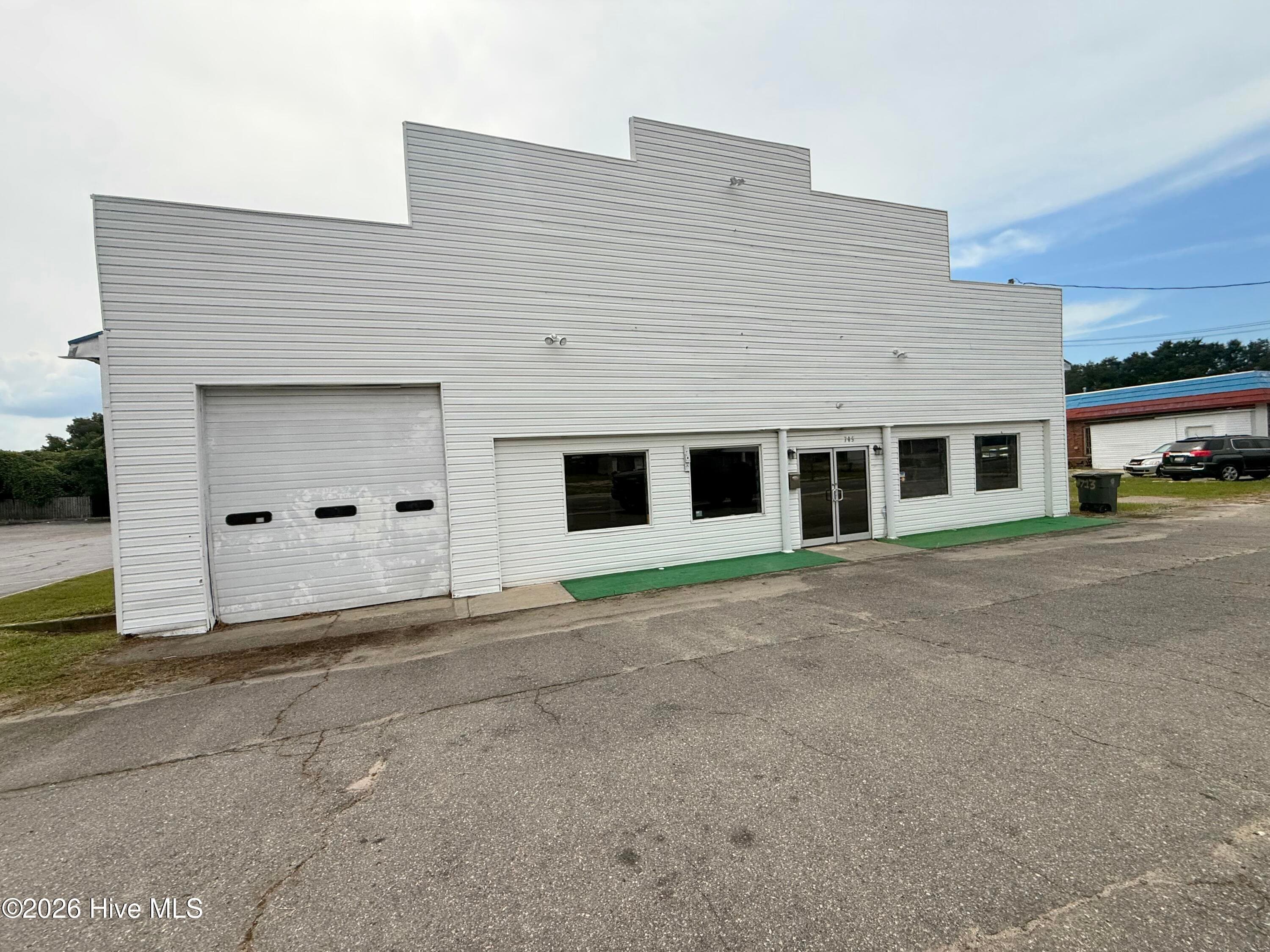 705 W Hamlet Avenue, Hamlet, NC 28345