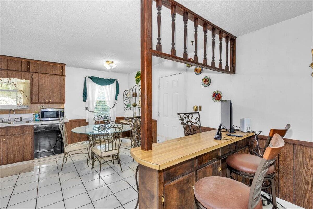 kitchen - 7025 Rance Perry Road, Appling, GA 30802
