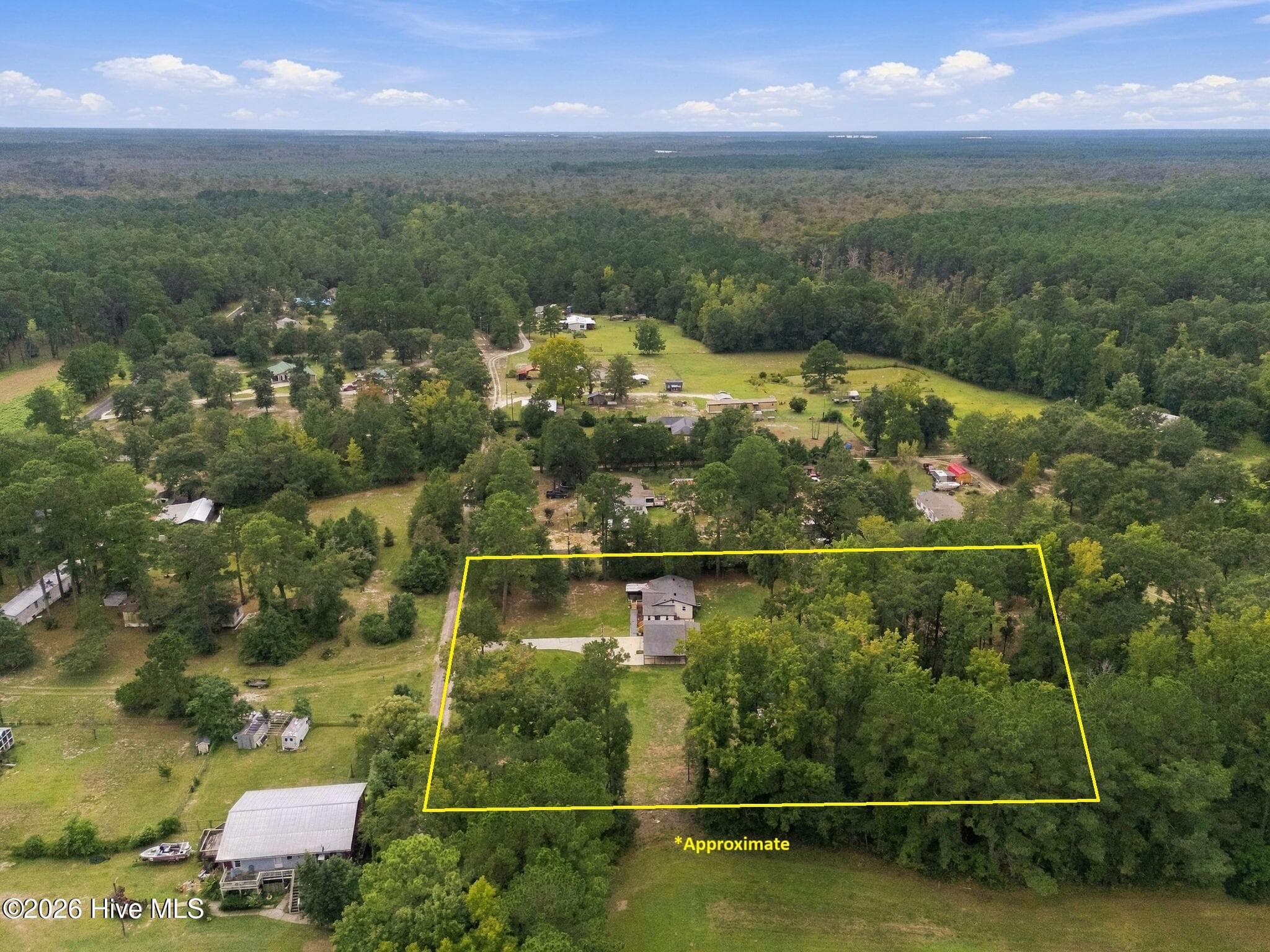 Single Family Residence at 190 Old Bridge Road, Rocky Point, NC 28457, photo 7 of 46
