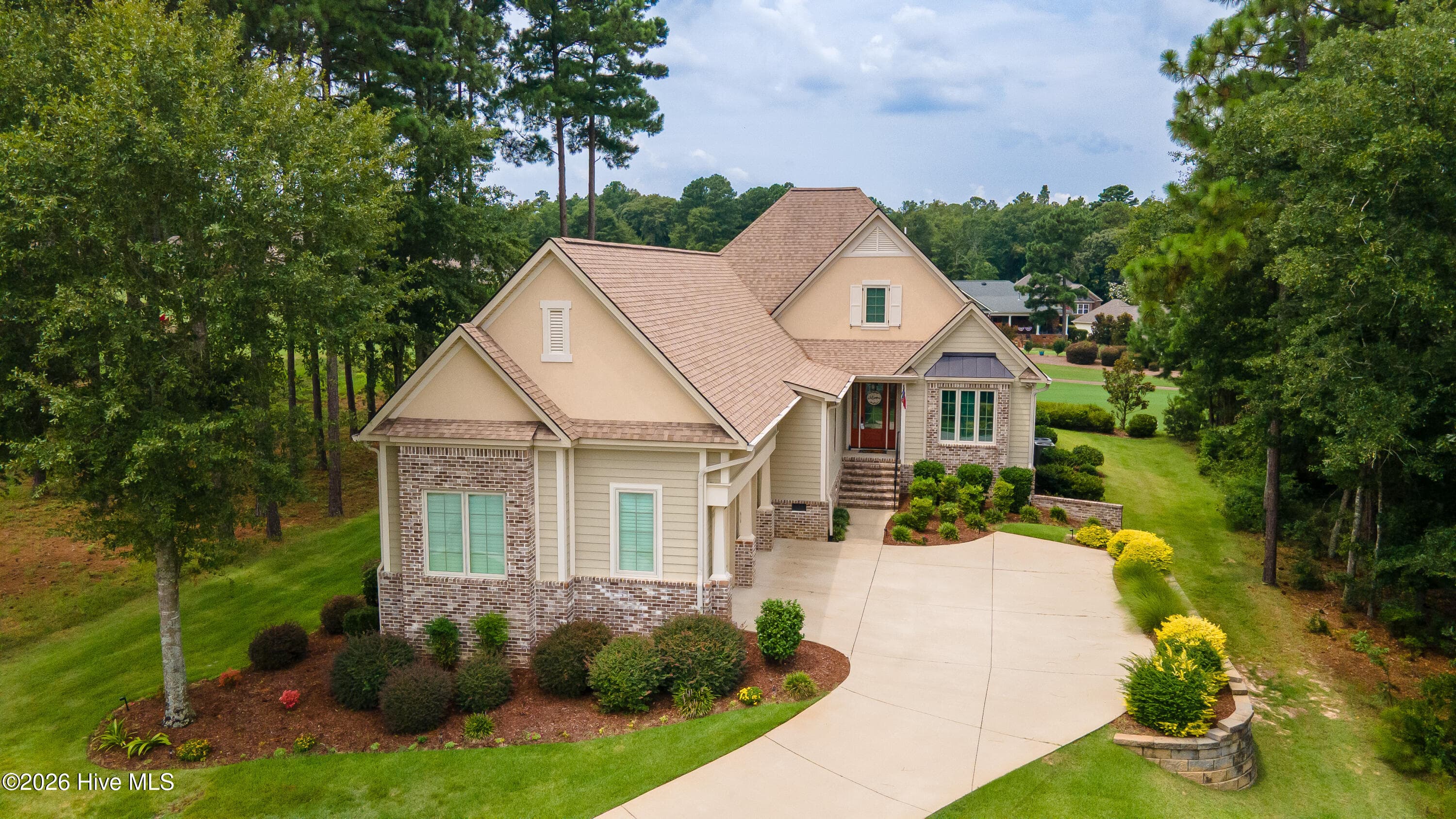 Single Family Residence at 207 Quiet Oak Court, Aiken, SC 29803, photo 7 of 77