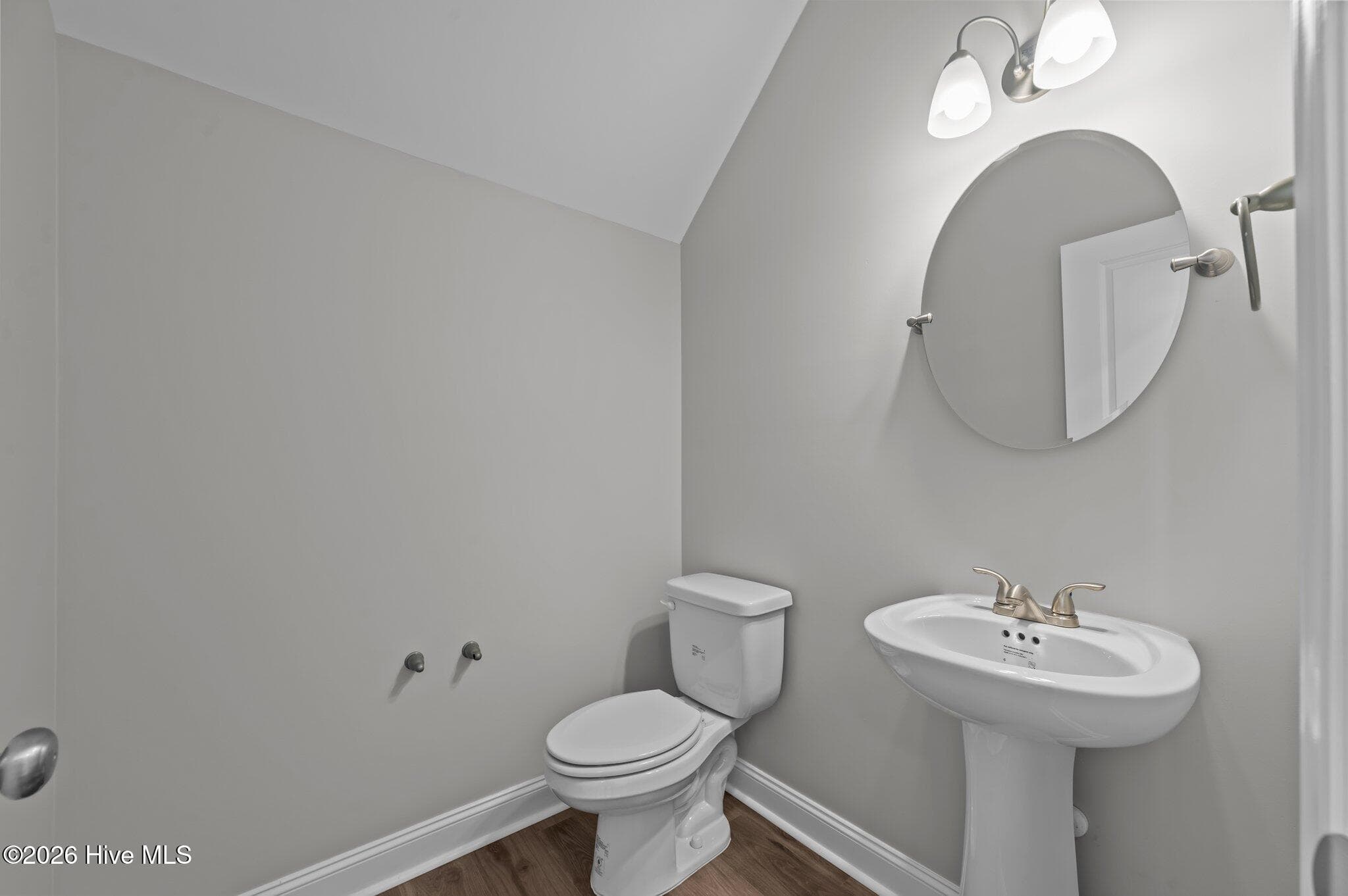 Photo of similar home - 878 Lendy Drive, Greenville, NC 27858
