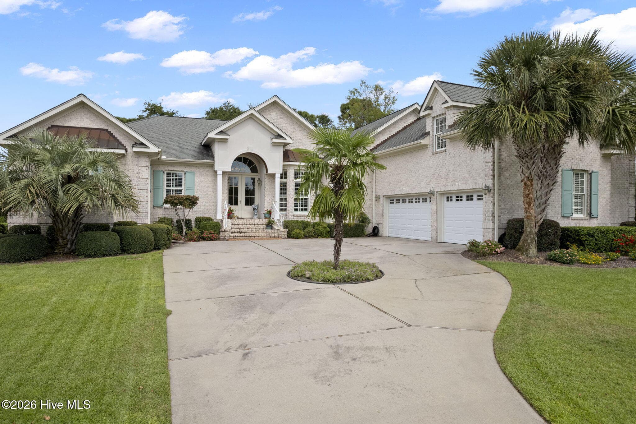 Single Family Residence at 533 Rivage Promenade, Wilmington, NC 28412, photo 3 of 97