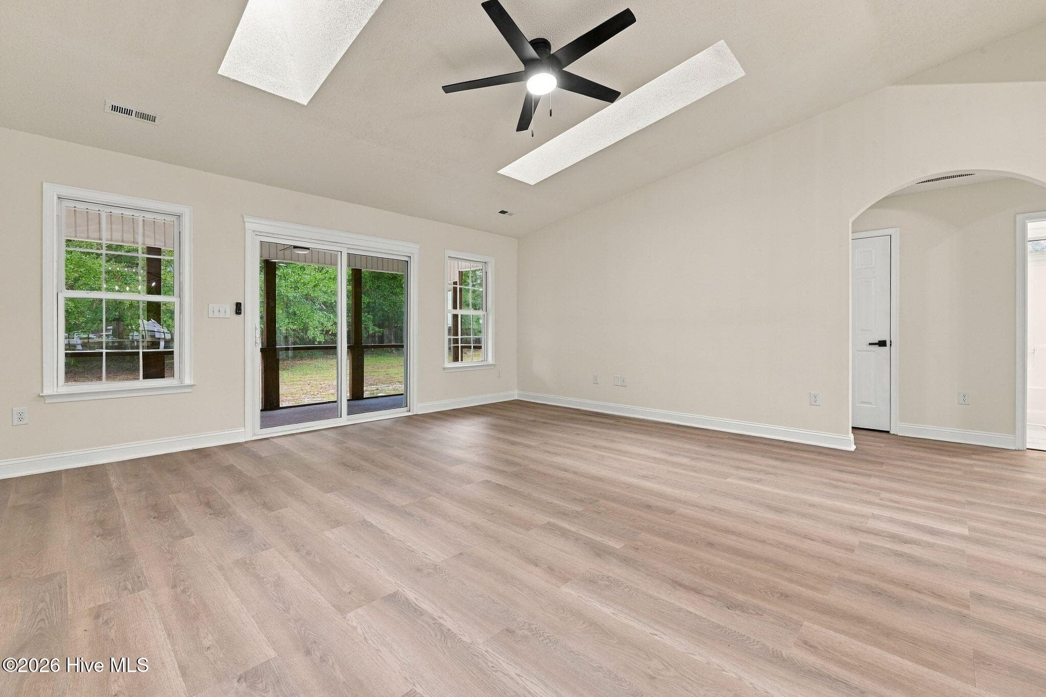 Single Family Residence at 9156 Oak Ridge Plantation Drive SW, Calabash, NC 28467, photo 9 of 29