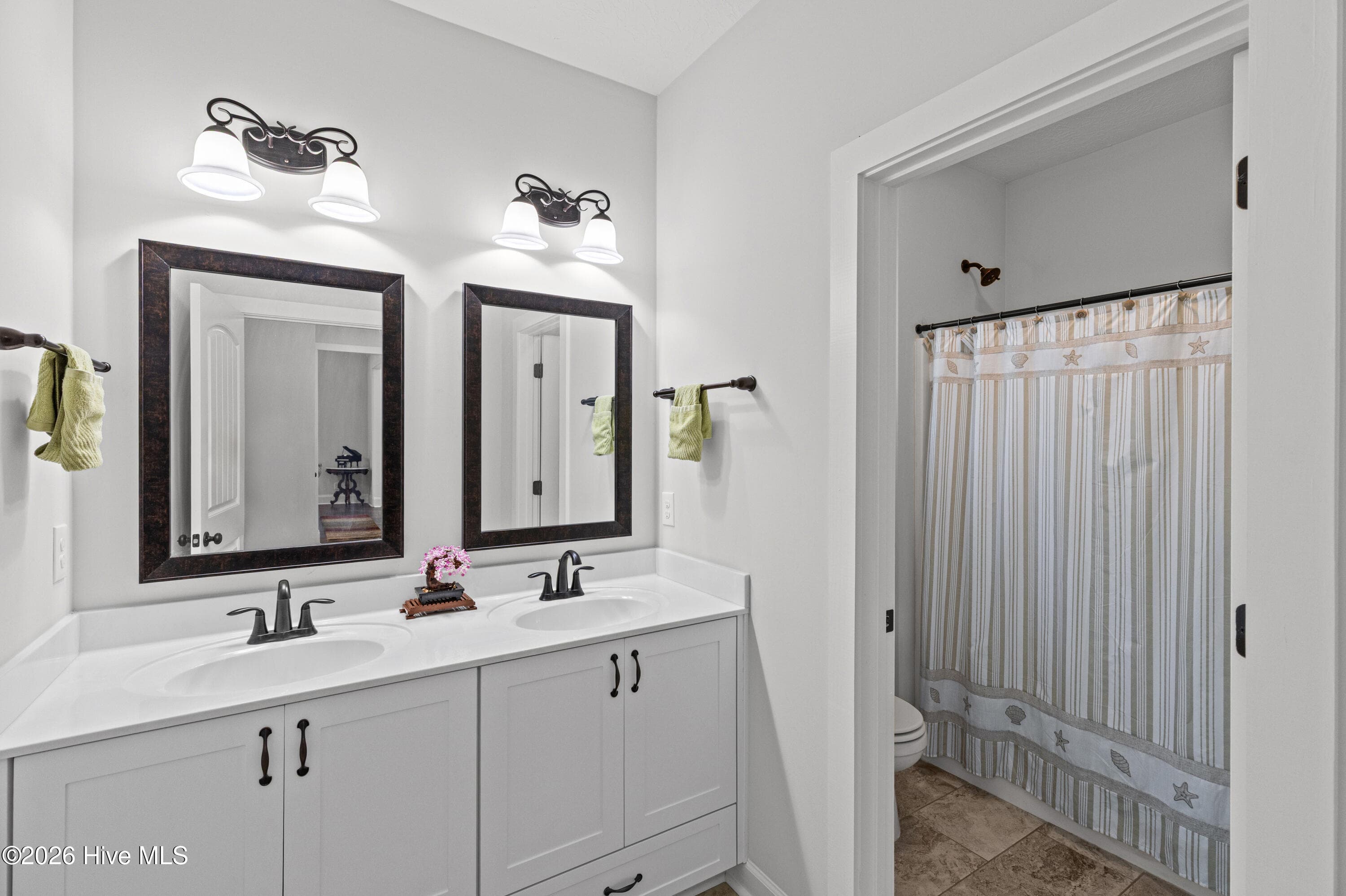 Hall bath - 2016 Edenberry Row, Beech Island, SC 29842