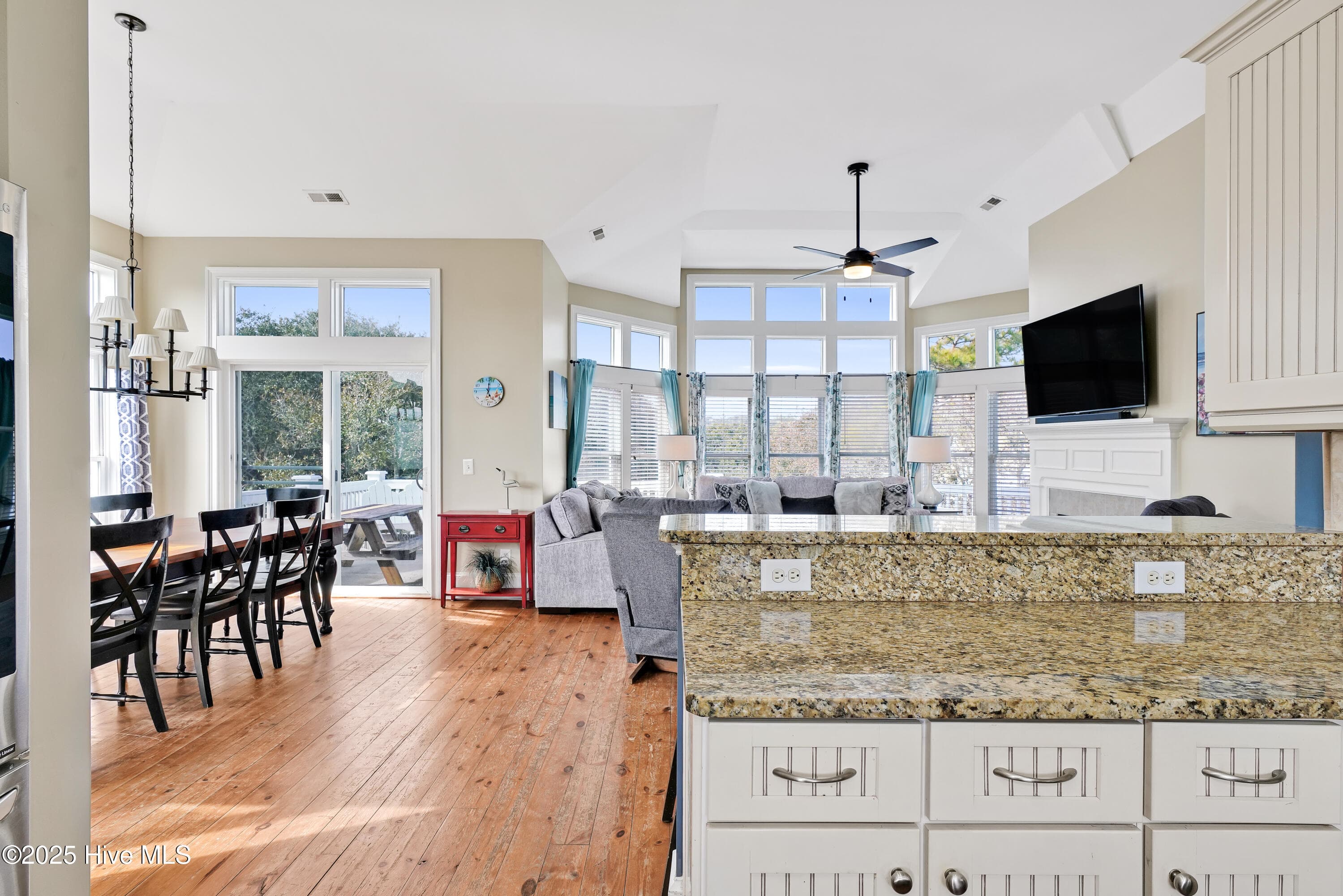 Single Family Residence at 103 SE 74th Street, Oak Island, NC 28465, photo 9 of 41