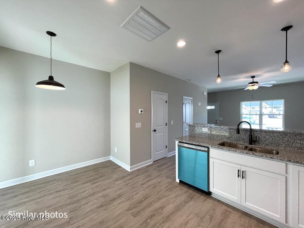 Townhouse at 721 Cross Bridge Way, Sneads Ferry, NC 28460, photo 5 of 19