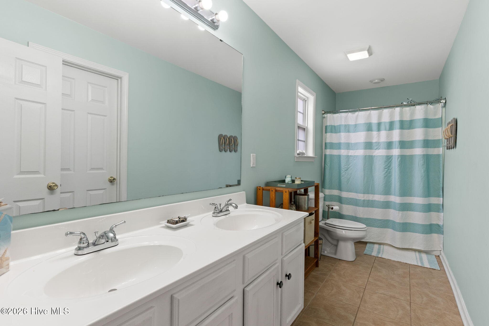 Single Family Residence at 164 NW 12th Street, Oak Island, NC 28465, photo 31 of 54