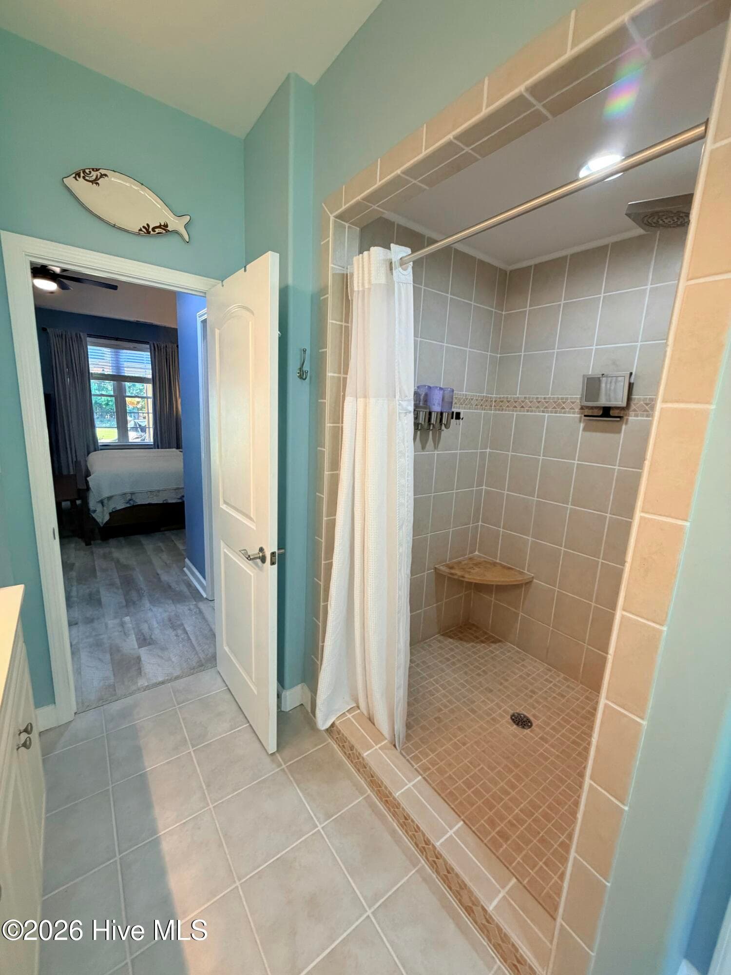 walk in primary shower - 1926 Snowy Egret Drive, Morehead City, NC 28557
